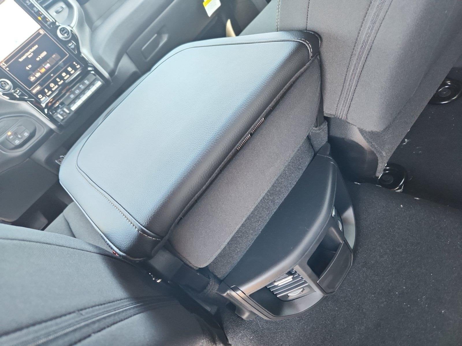 2025 RAM 2500 Tradesman - Photo 32