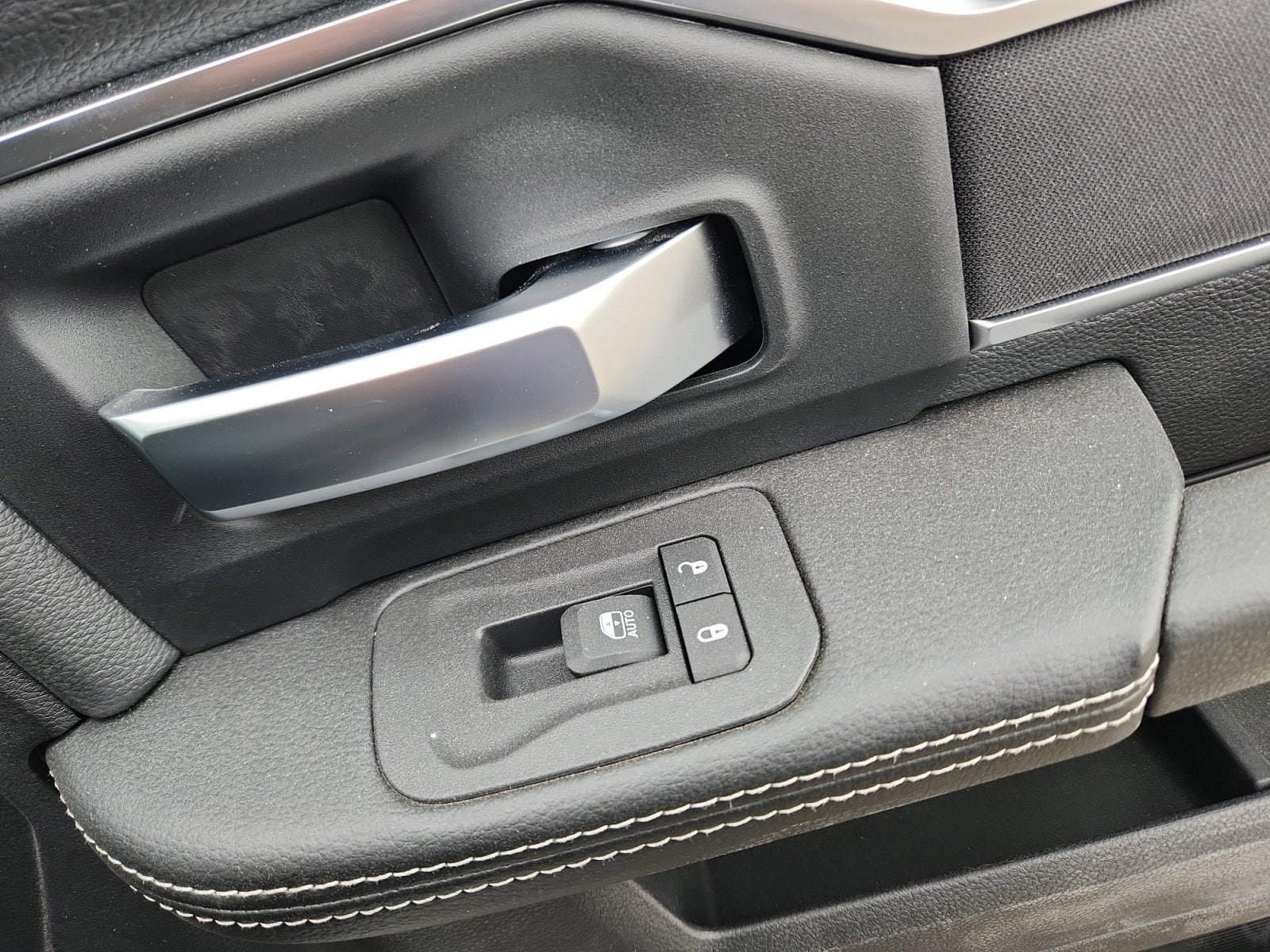 2025 RAM 2500 Big Horn - Photo 15
