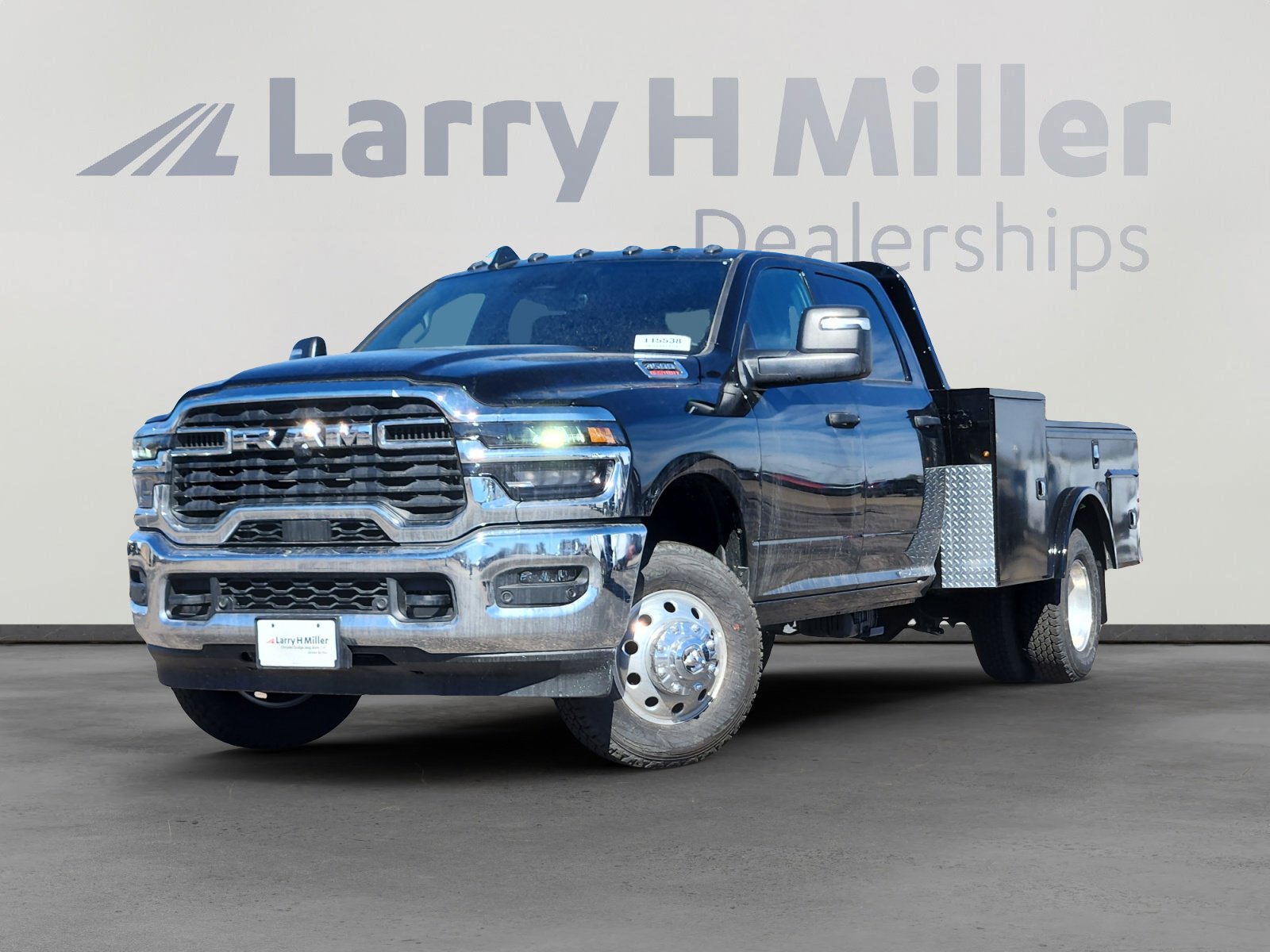 2025 RAM 3500 Tradesman 4X4 Crew Cab's photo