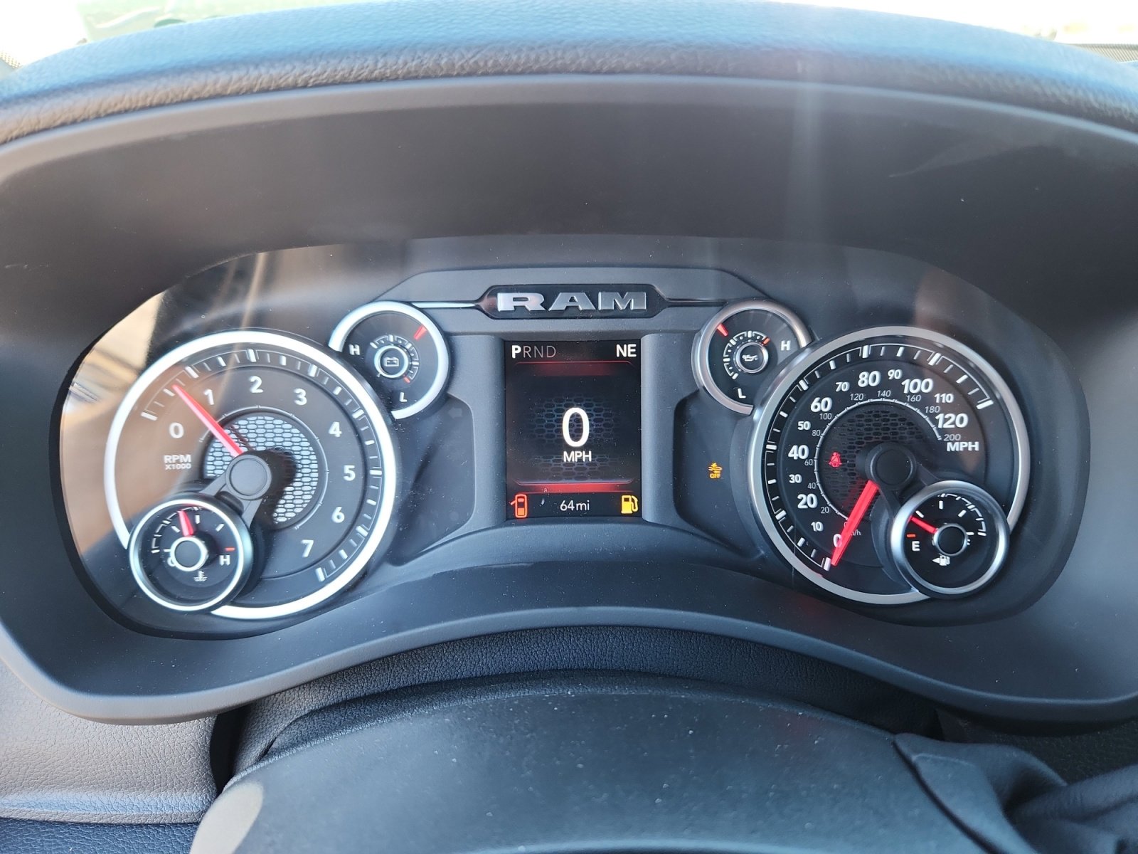 2025 RAM 3500 Chassis Tradesman - Photo 10