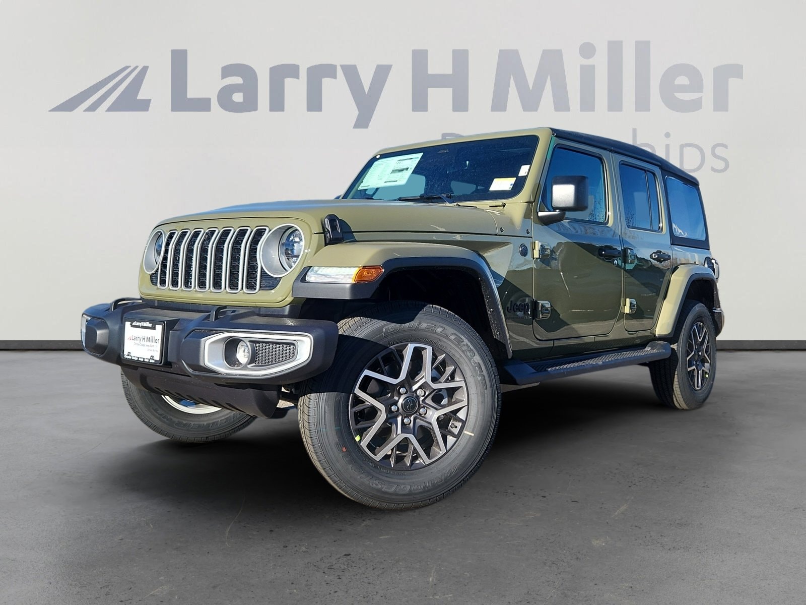 2026 Jeep Wrangler 4-Door Sahara's photo