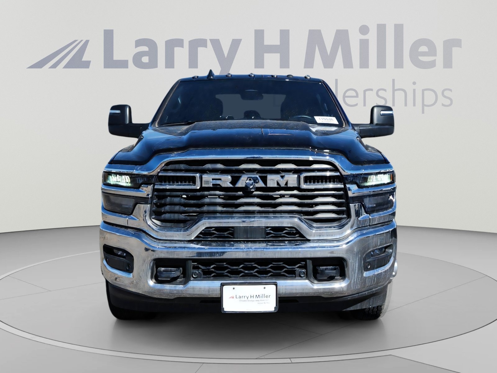2025 RAM 3500 Chassis Tradesman - Photo 8
