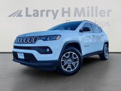 Used 2022 Jeep Compass Latitude SUV for sale in Denver, CO