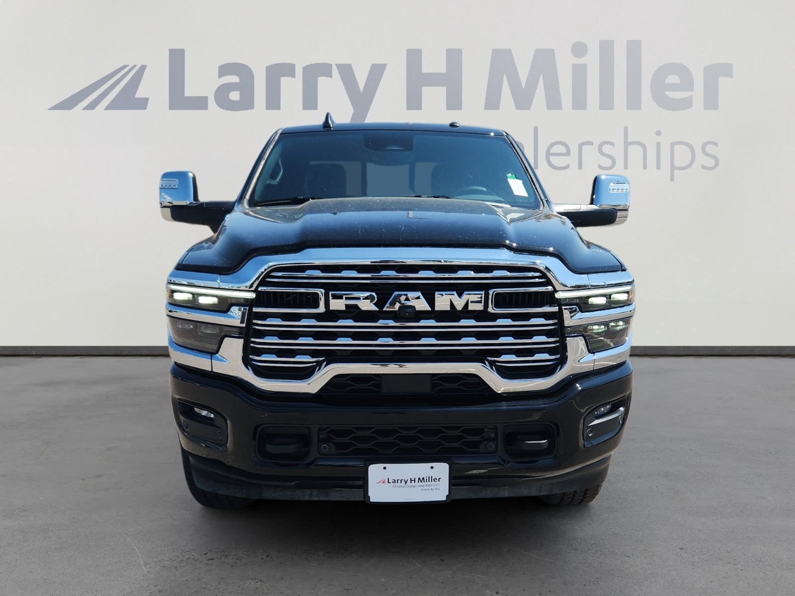 2025 RAM 2500 Limited - Photo 8