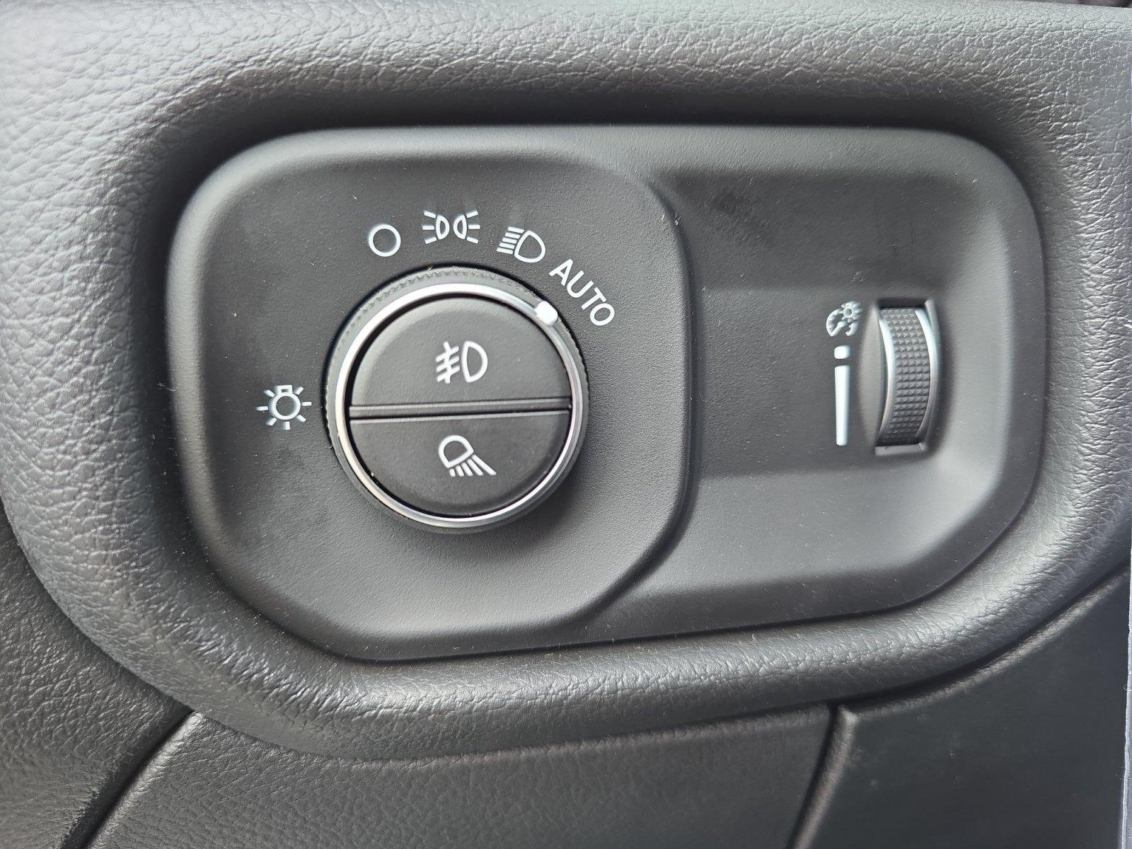2025 RAM 3500 Chassis Tradesman - Photo 27