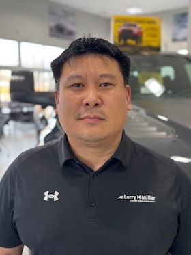 Staff member Rickee Phapakdy from ID_96a39f