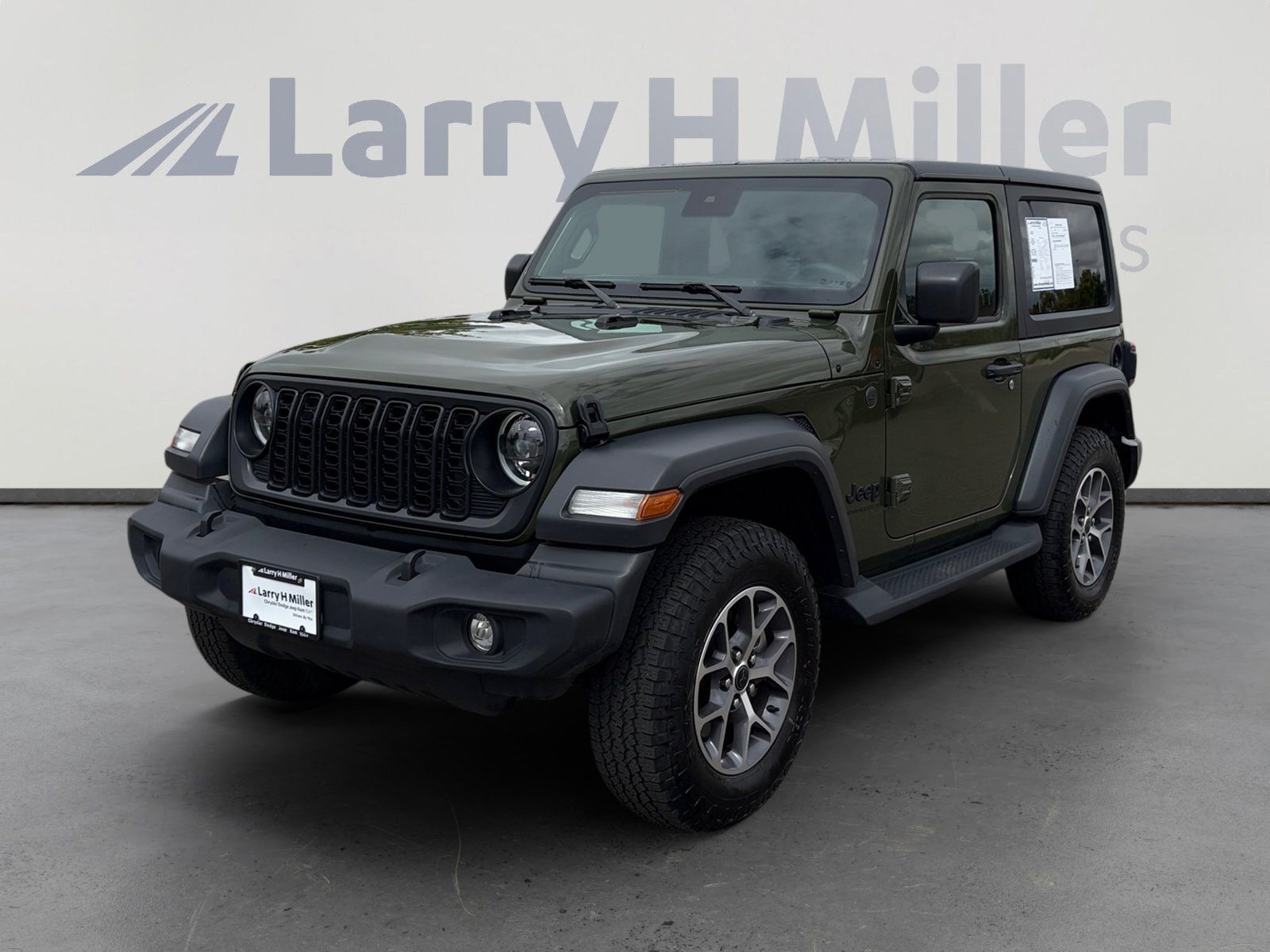 2024 Jeep Wrangler Sport S's photo