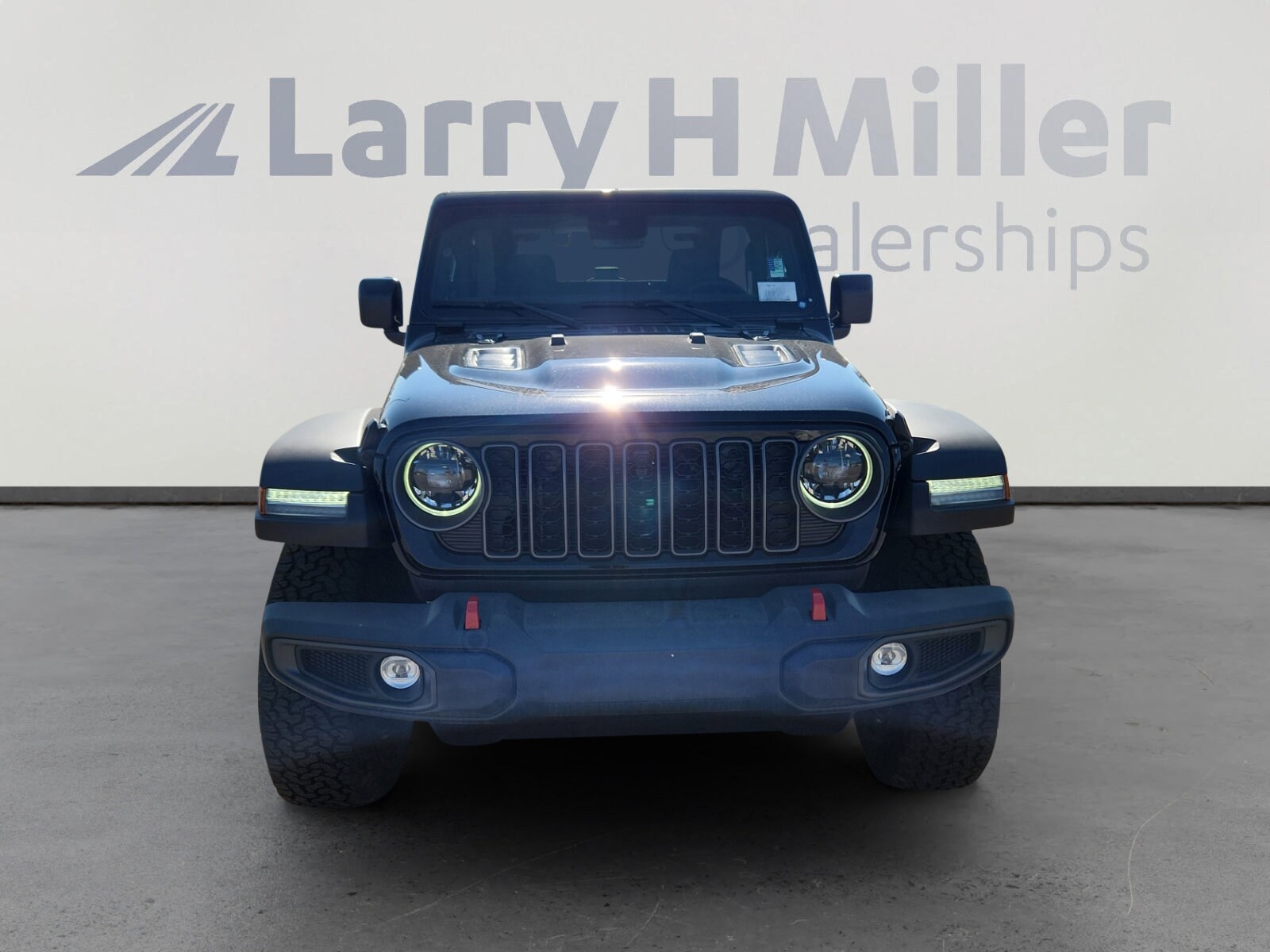 2025 Jeep Wrangler 2-Door Rubicon - Photo 8