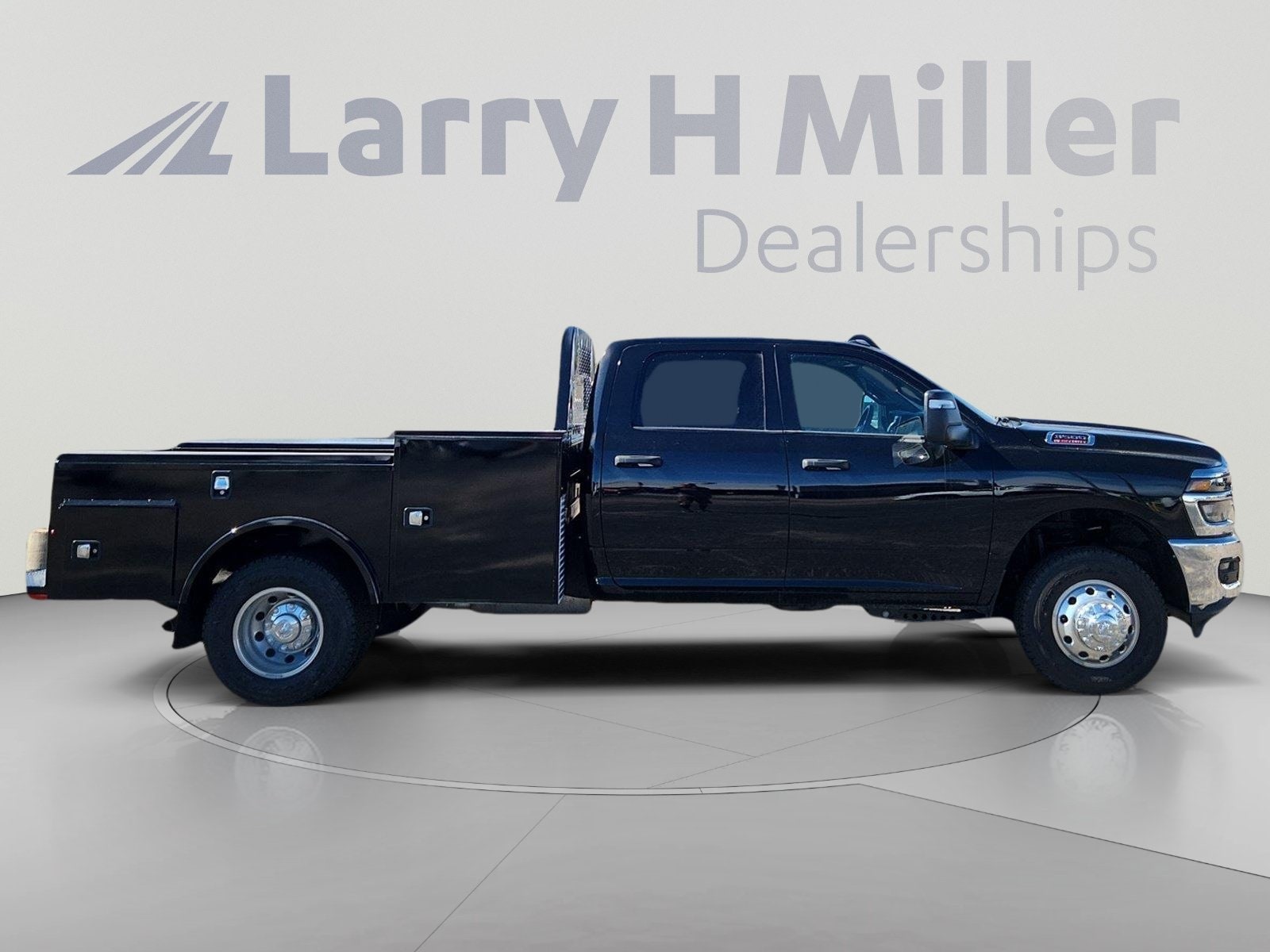 2025 RAM 3500 Chassis Tradesman - Photo 6
