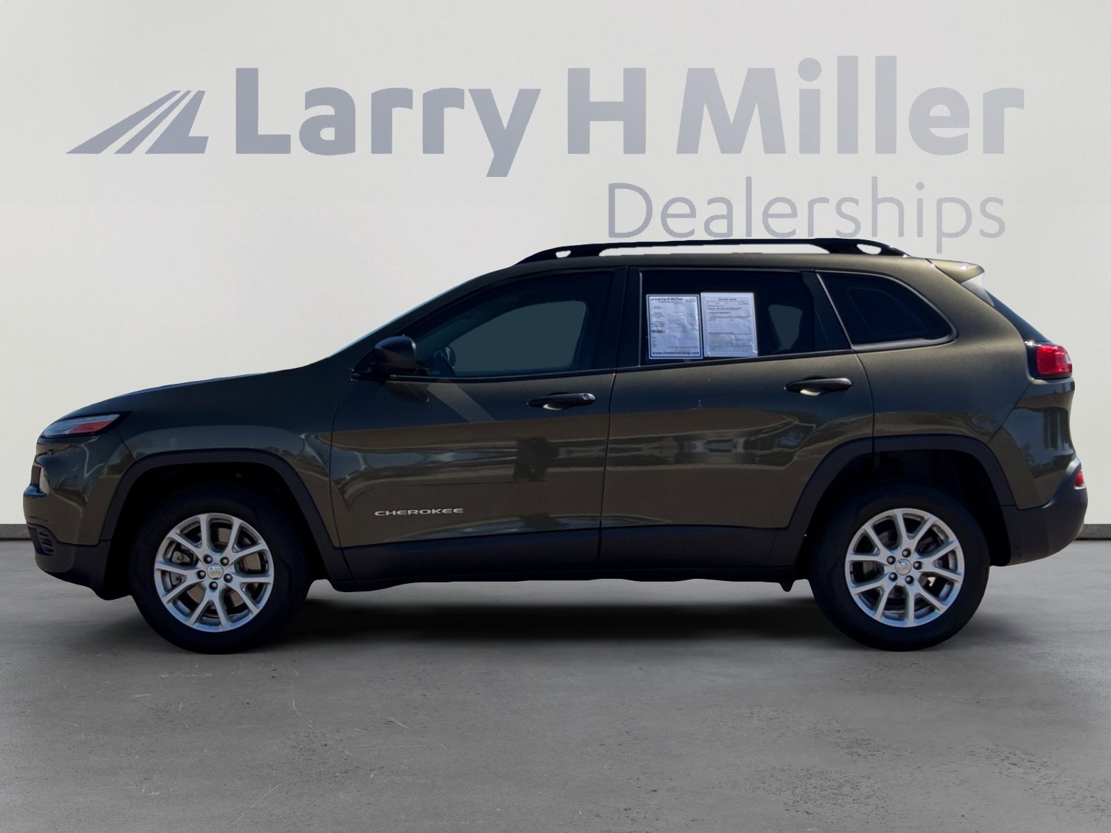 Used 2015 Jeep Cherokee Sport with VIN 1C4PJLAB0FW683997 for sale in Denver, CO