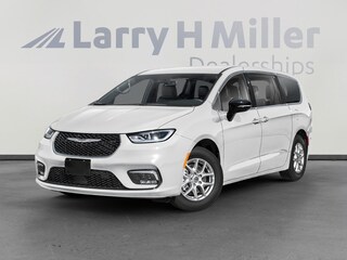 New 2026 Chrysler Pacifica Pinnacle Passenger Van Denver, CO