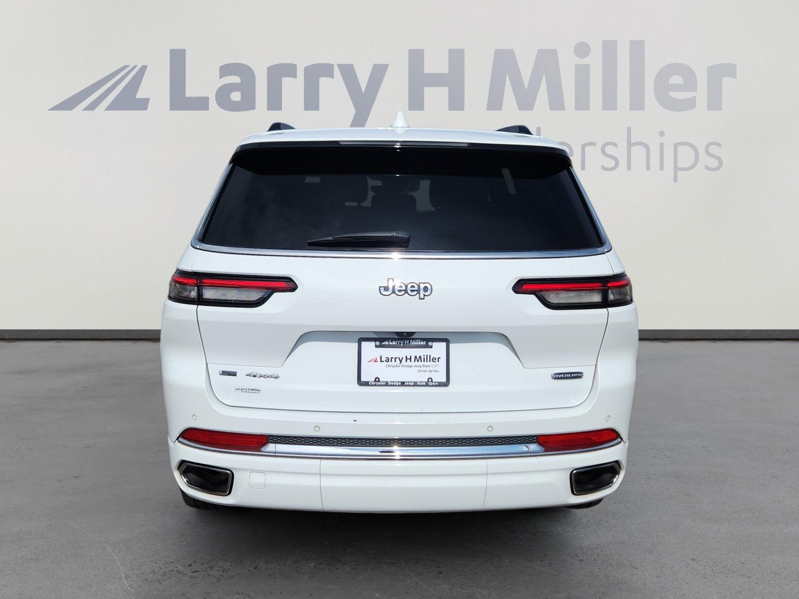 2021 Jeep Grand Cherokee Overland photo 4