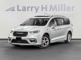 Used 2022 Chrysler Pacifica Hybrid Touring L Van Passenger Van Denver, CO