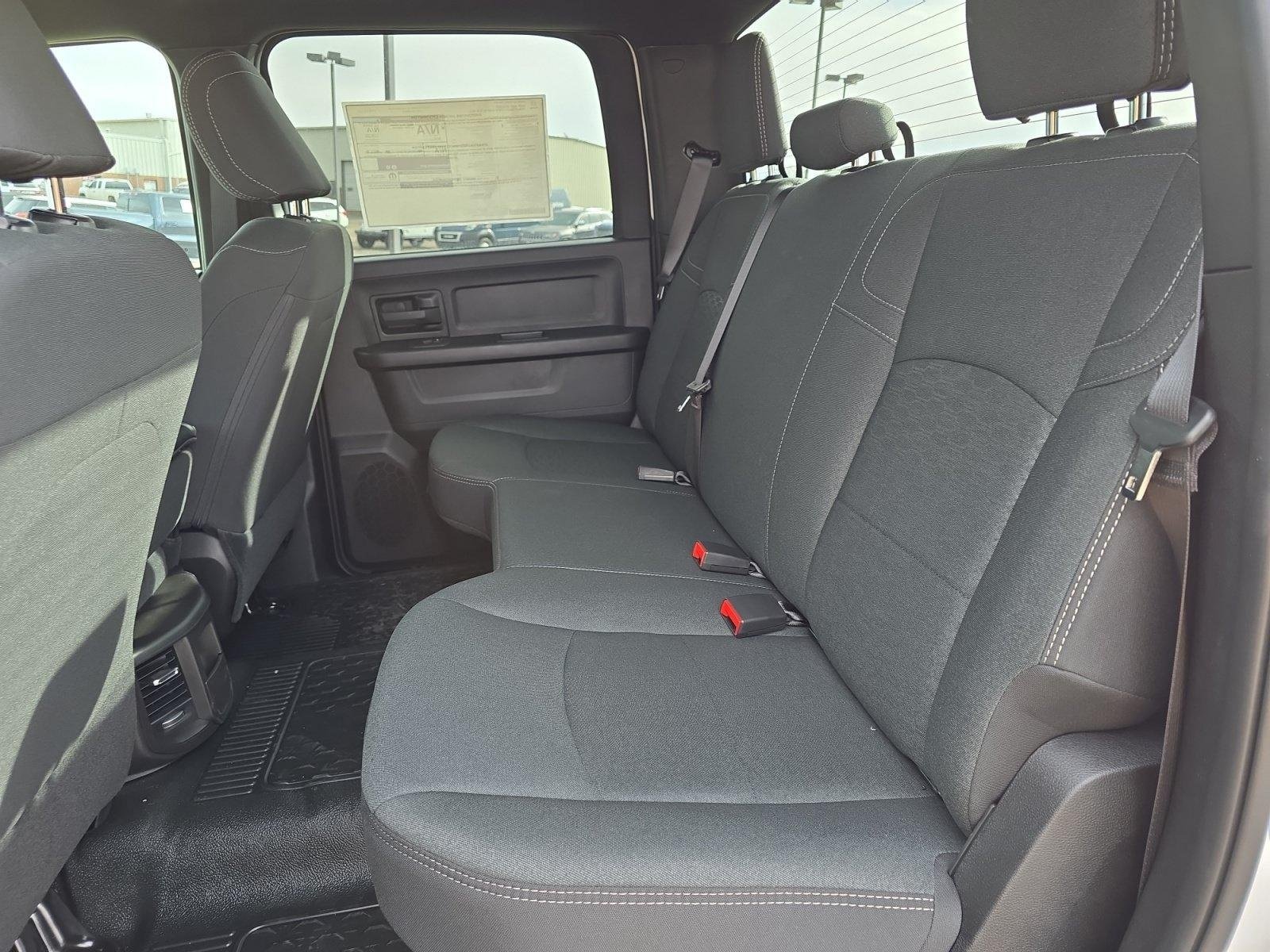 2025 RAM 3500 Chassis Tradesman - Photo 20