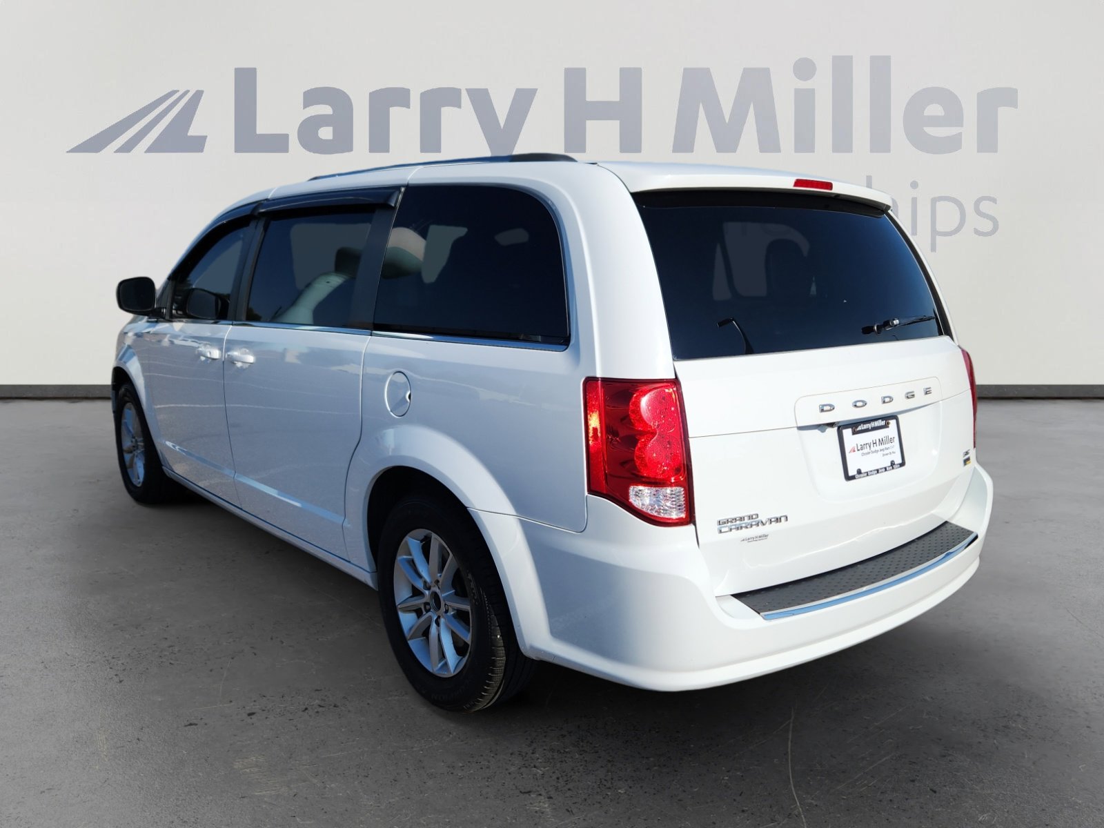 2019 Dodge Grand Caravan SXT photo 2