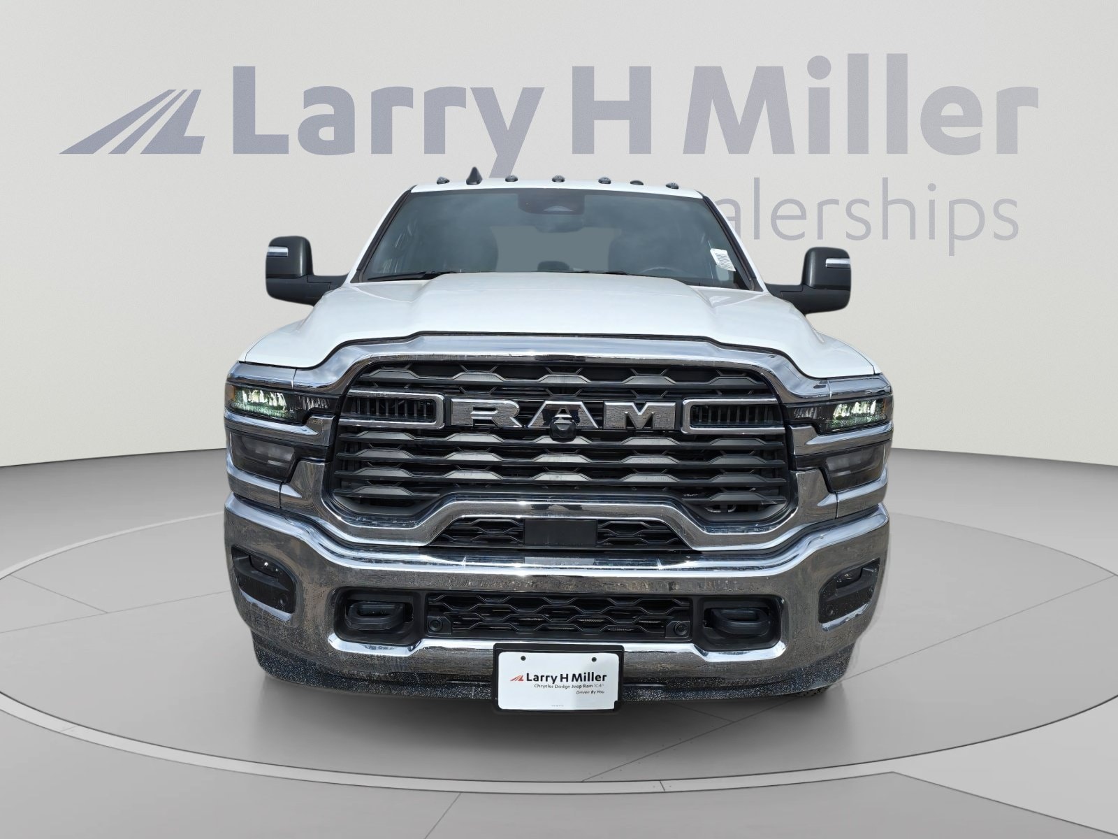 2025 RAM 3500 Chassis Tradesman - Photo 8