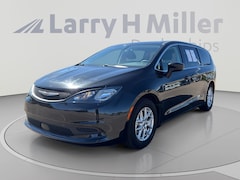 Used 2022 Chrysler Voyager LX Van Passenger Van for sale in Denver, CO