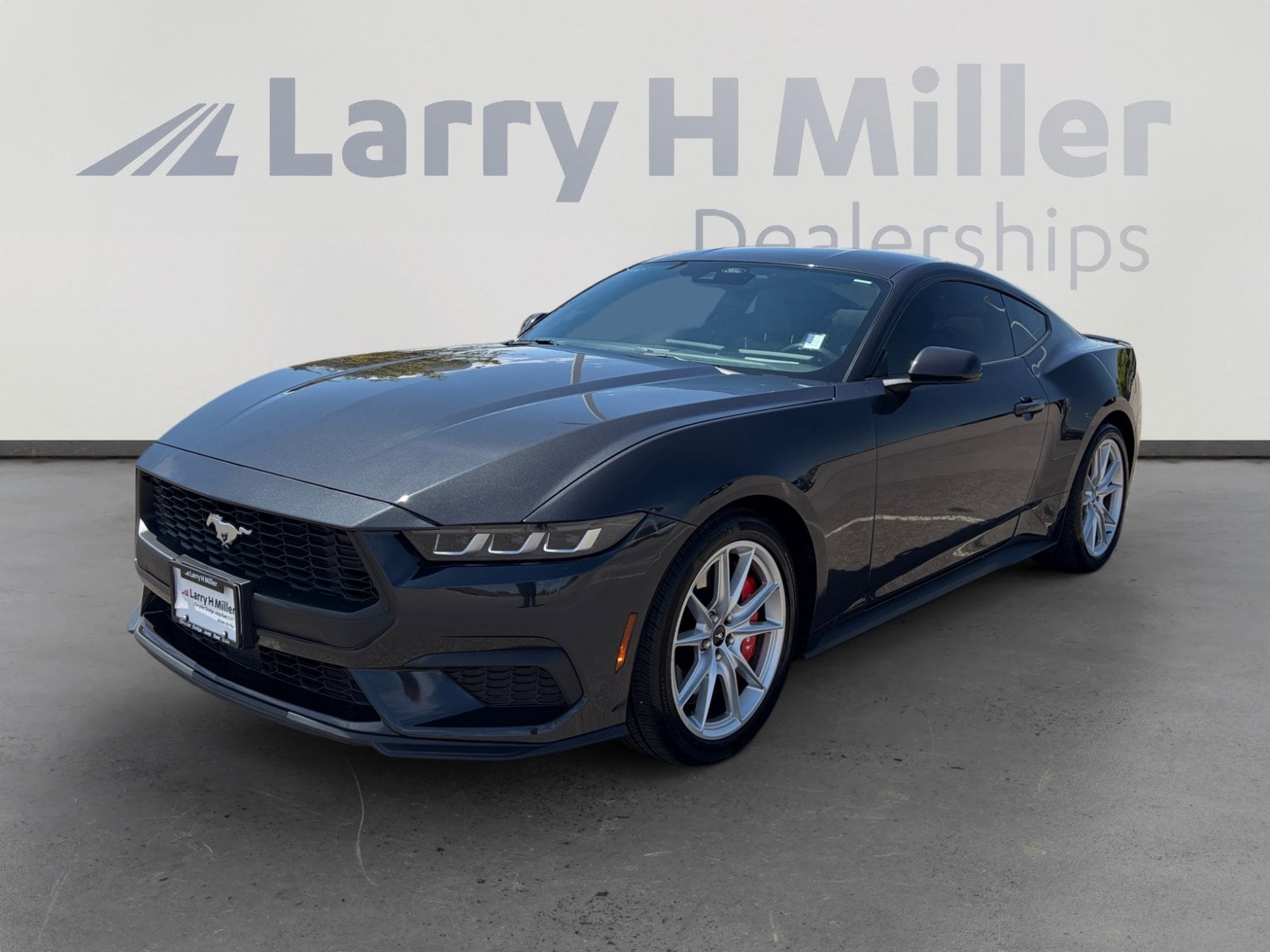 2024 Ford Mustang EcoBoost Fastback's photo