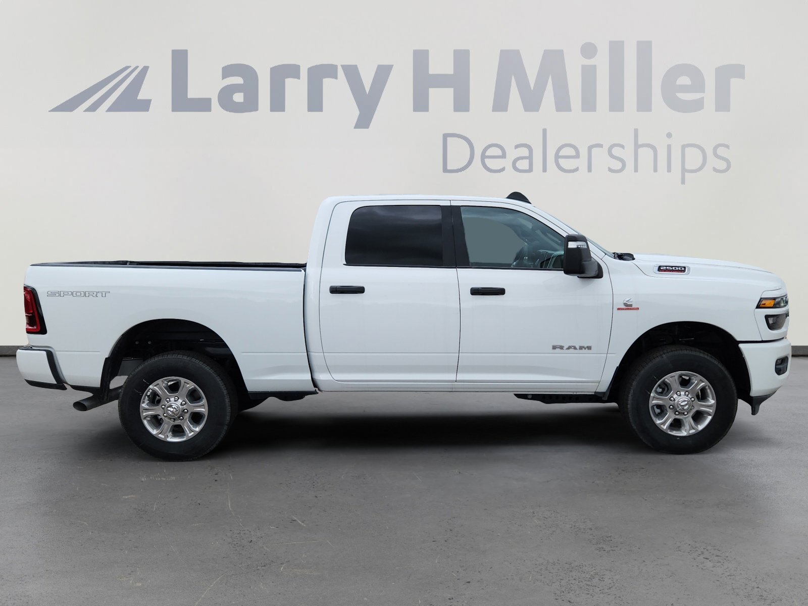 2025 RAM 2500 Big Horn - Photo 6