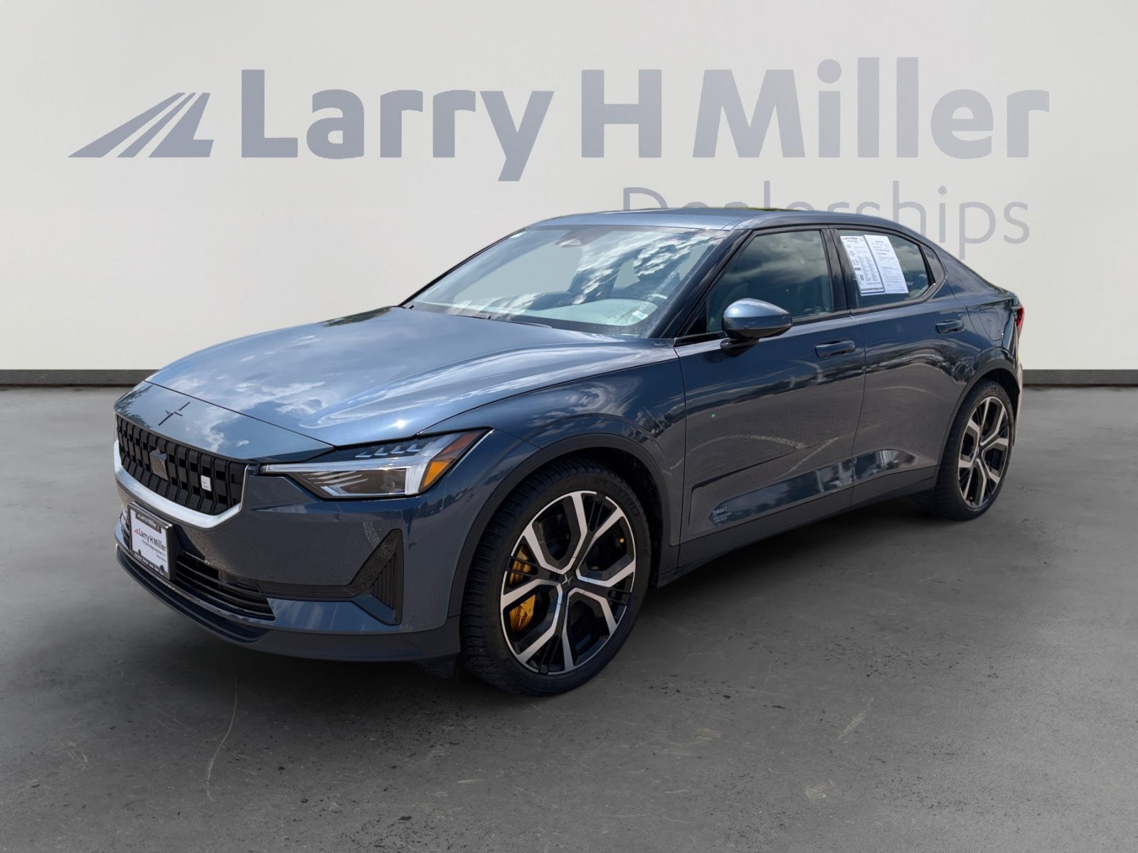 2023 Polestar 2 Long Range Dual Motor Performance's photo