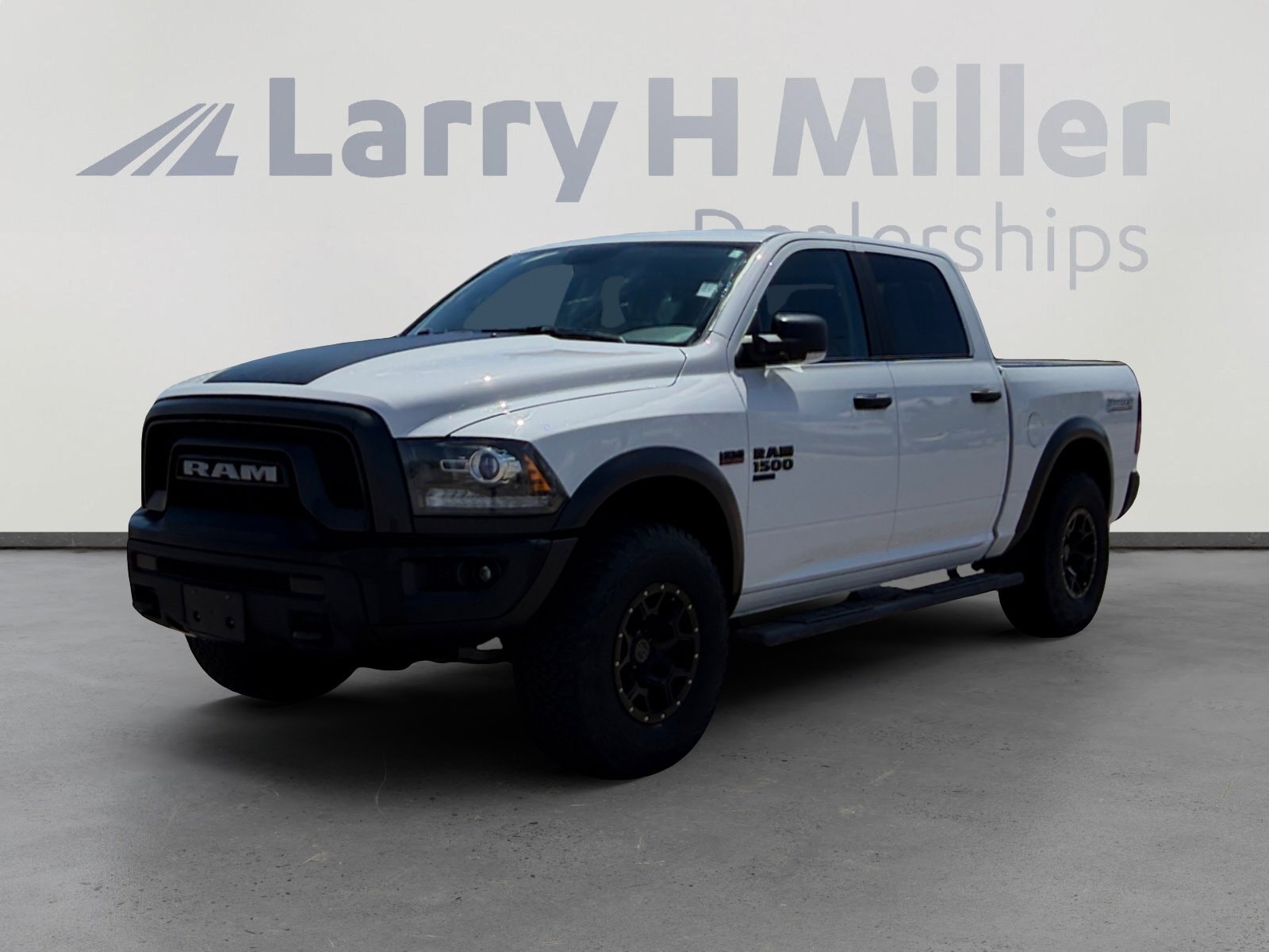 2020 RAM 1500 Classic Warlock 4x4 Crew Cab 5'7's photo