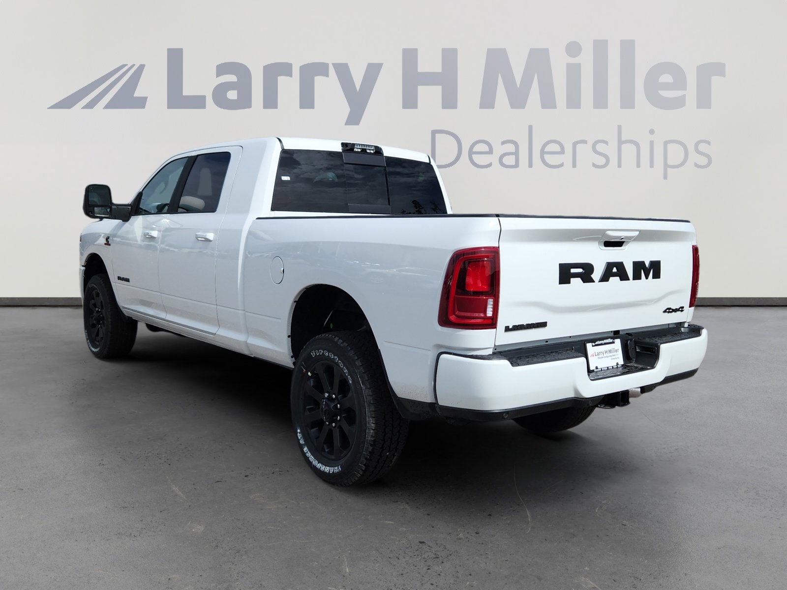 2025 Ram 2500 Laramie photo 4