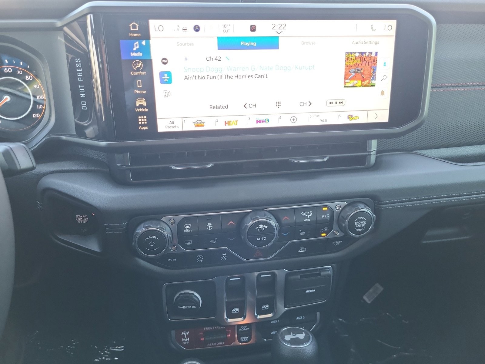 2025 Jeep Wrangler 2-Door Rubicon - Photo 13