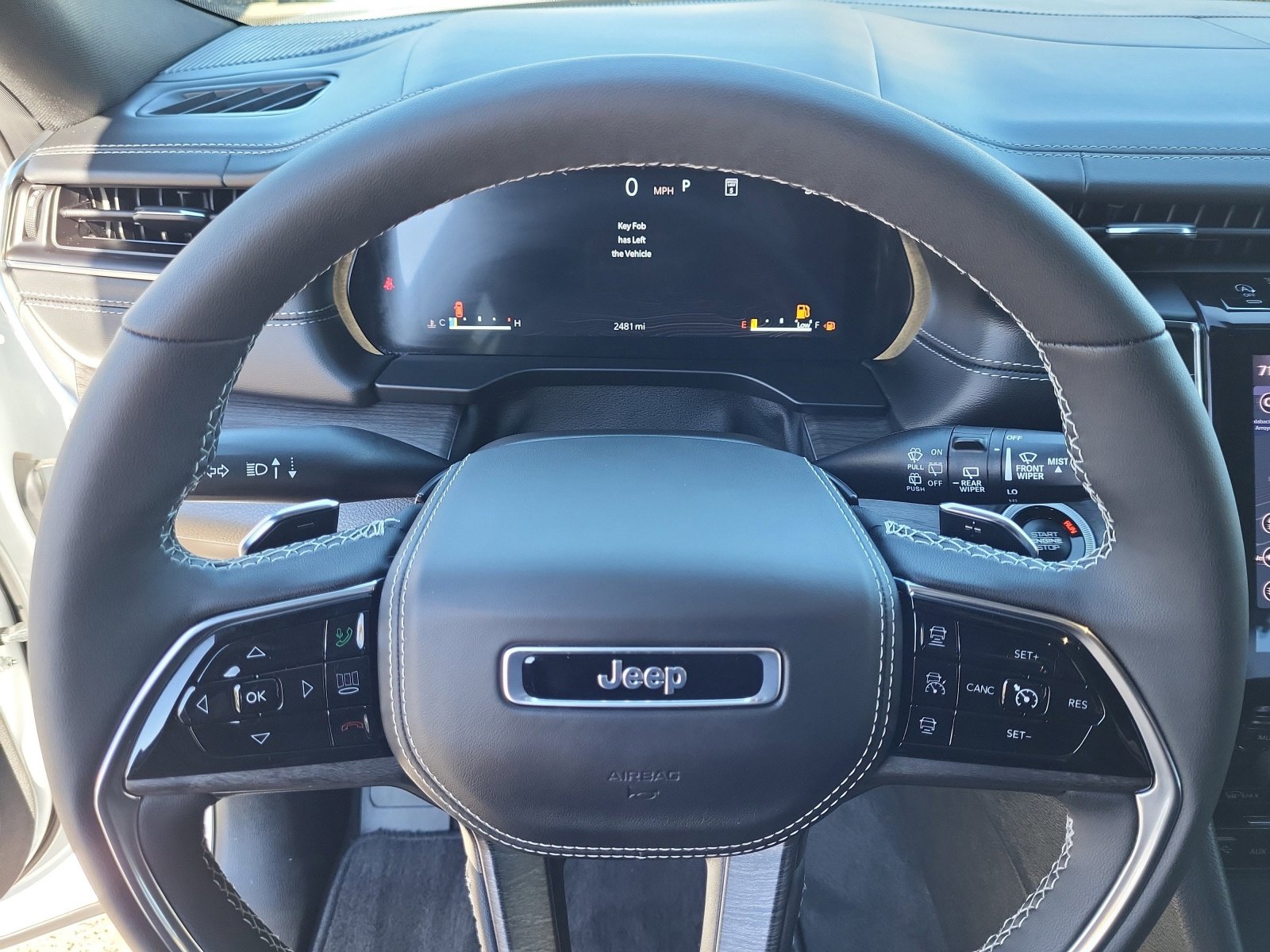 2025 Jeep Grand Cherokee Overland - Photo 11