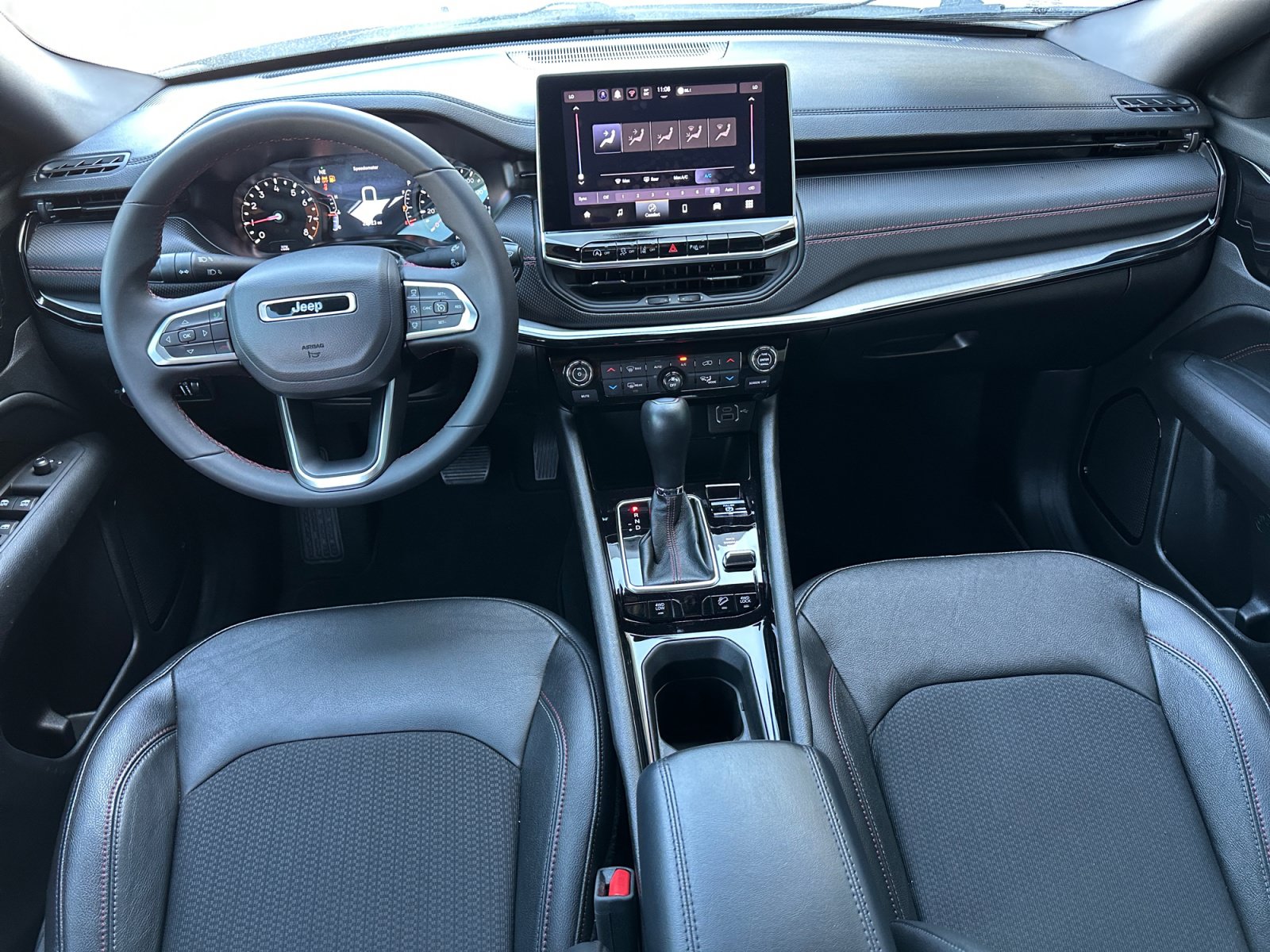 2025 Jeep Compass Trailhawk - Photo 14