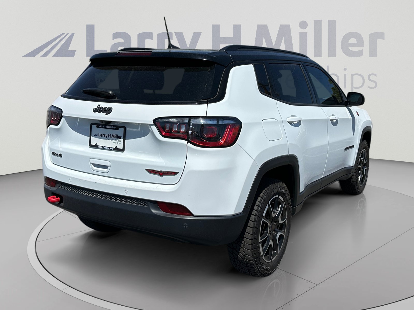 2025 Jeep Compass Trailhawk - Photo 6