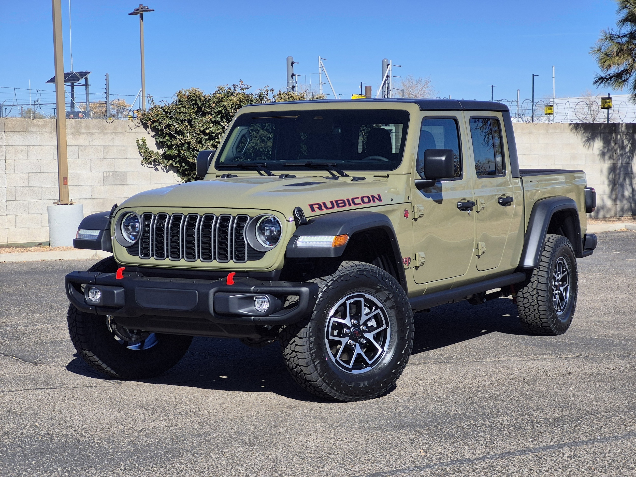 2026 Jeep Gladiator Rubicon Auto's photo