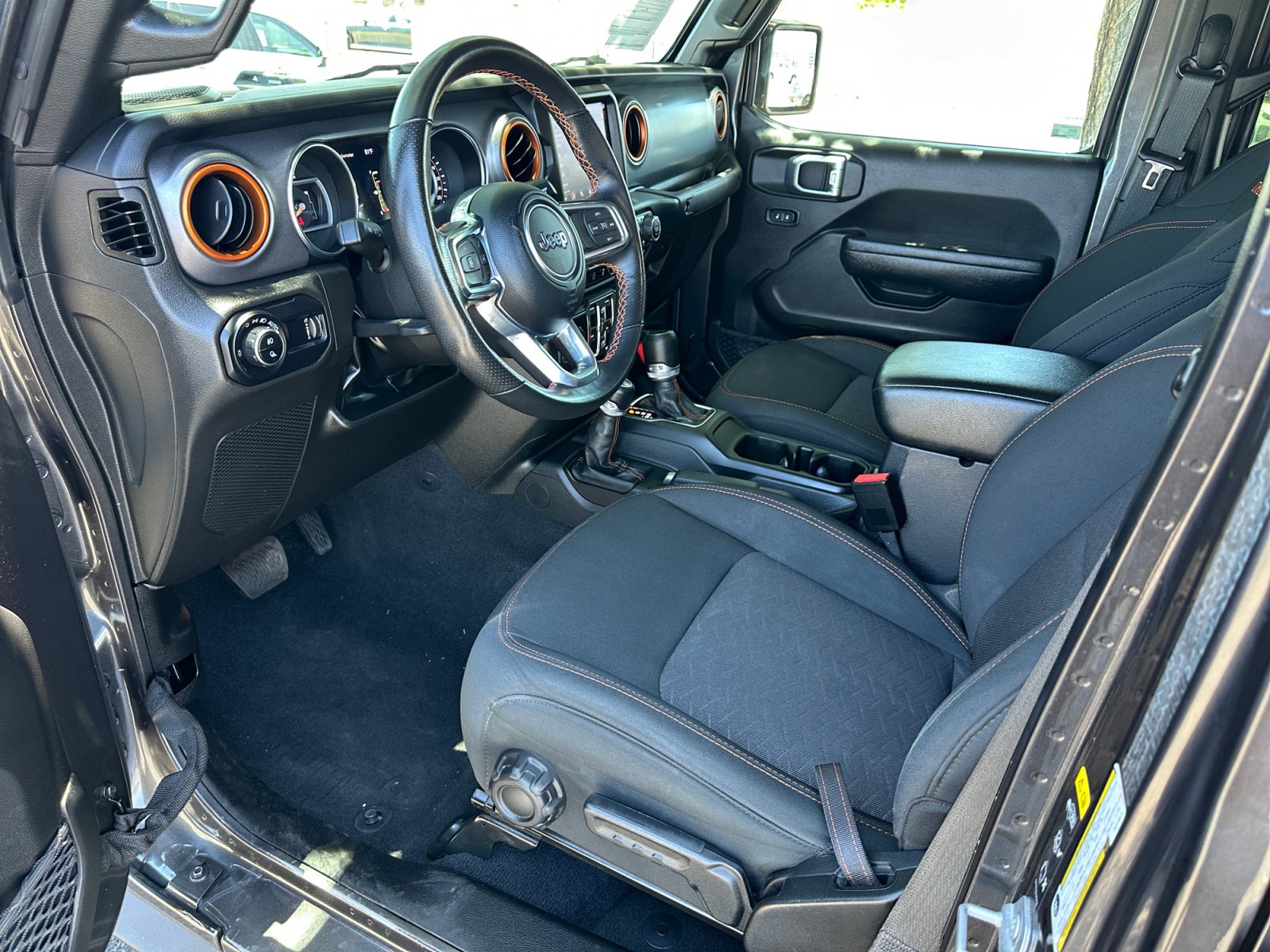 2023 Jeep Gladiator Mojave - Photo 13