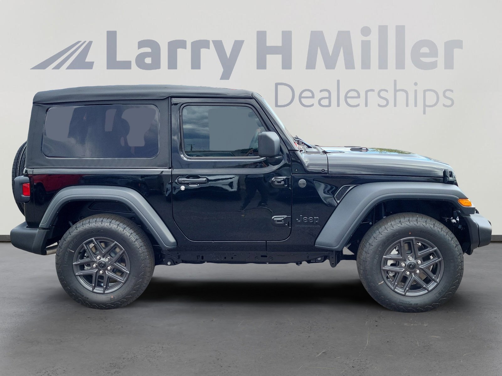2025 Jeep Wrangler 2-Door Sport S - Photo 8