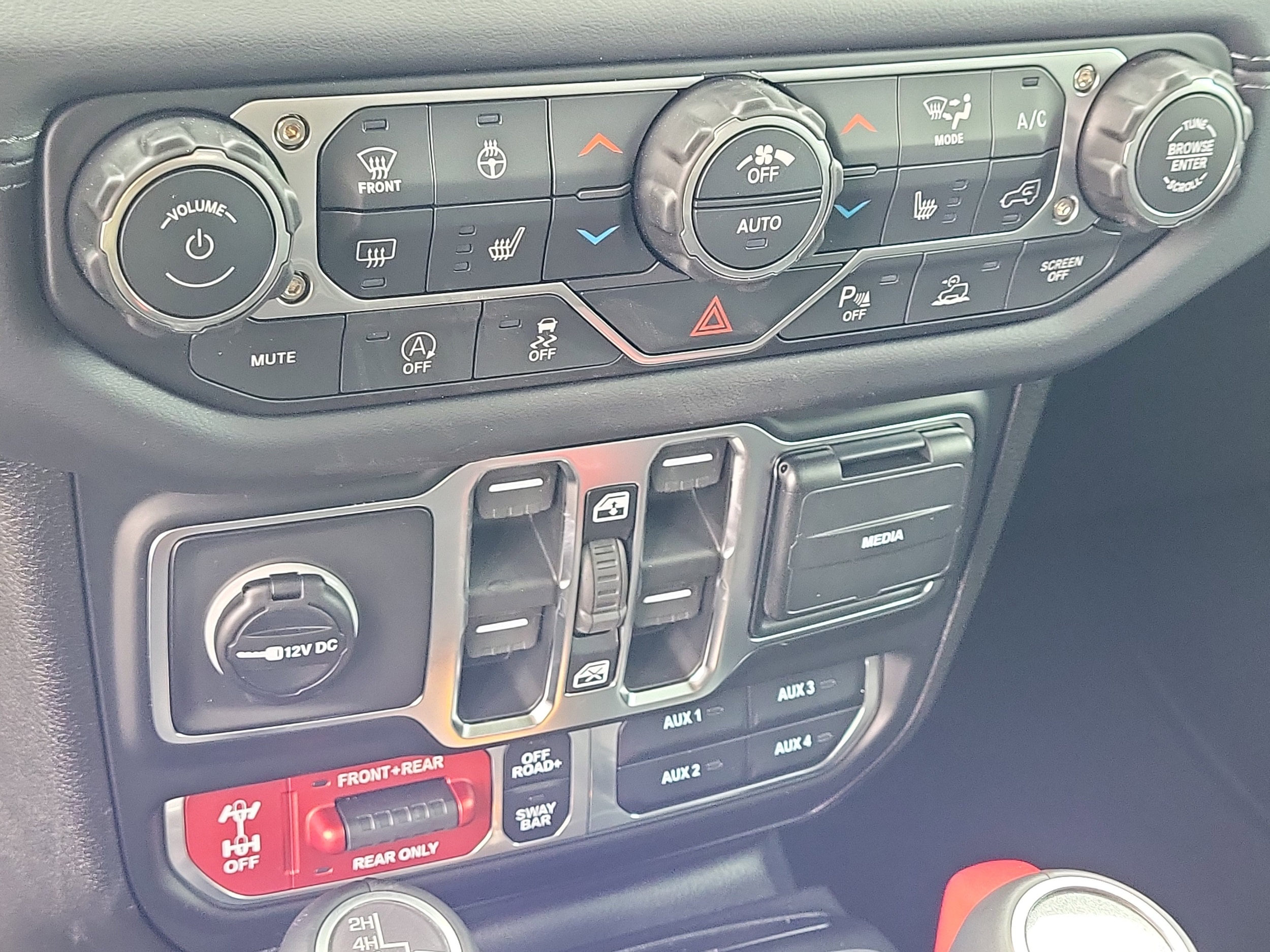 2026 Jeep Gladiator Rubicon - Photo 16