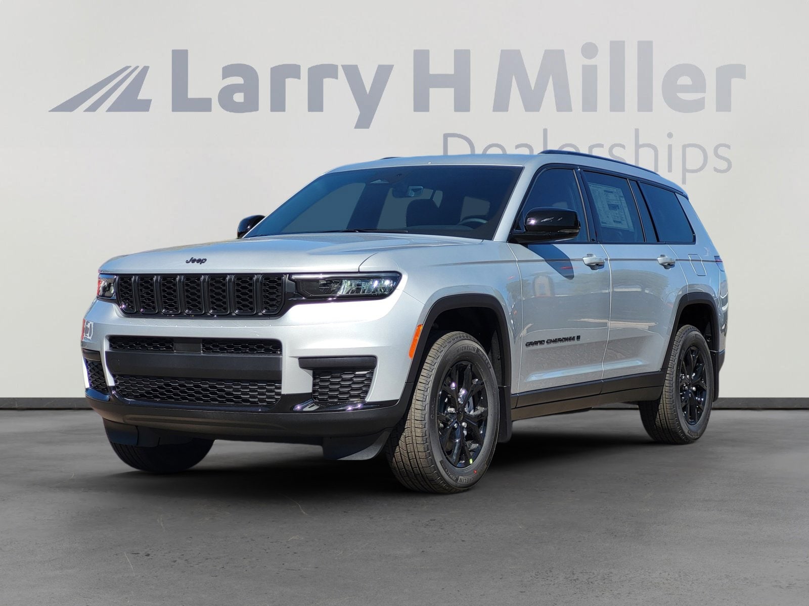 2025 Jeep Grand Cherokee L Altitude's photo