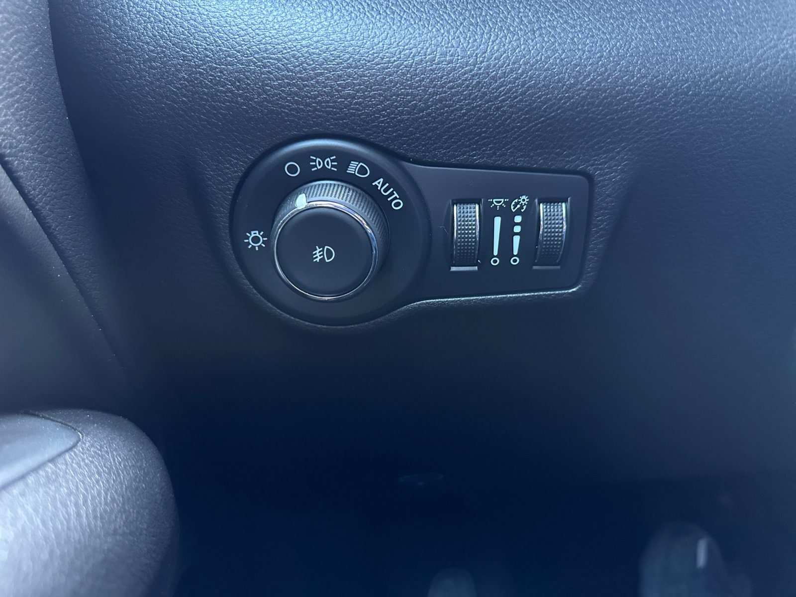 2025 Jeep Compass Trailhawk - Photo 17
