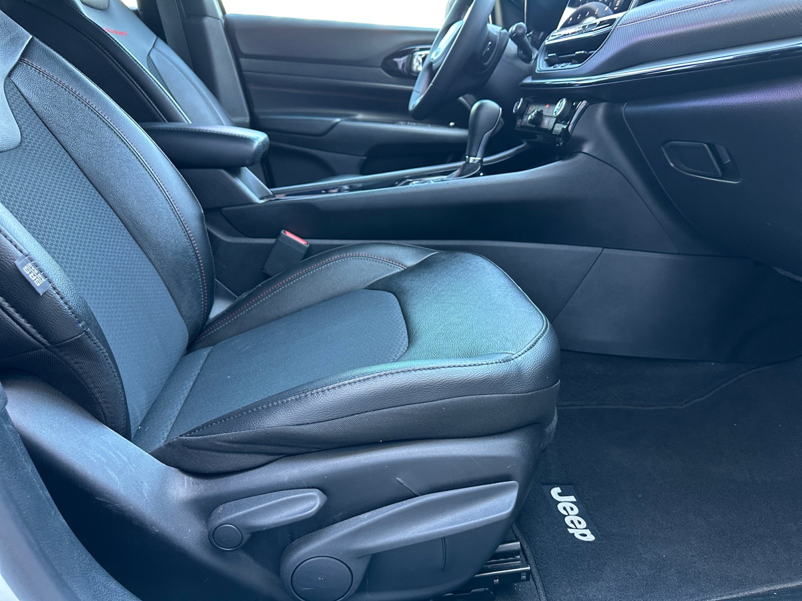 2025 Jeep Compass Trailhawk - Photo 34