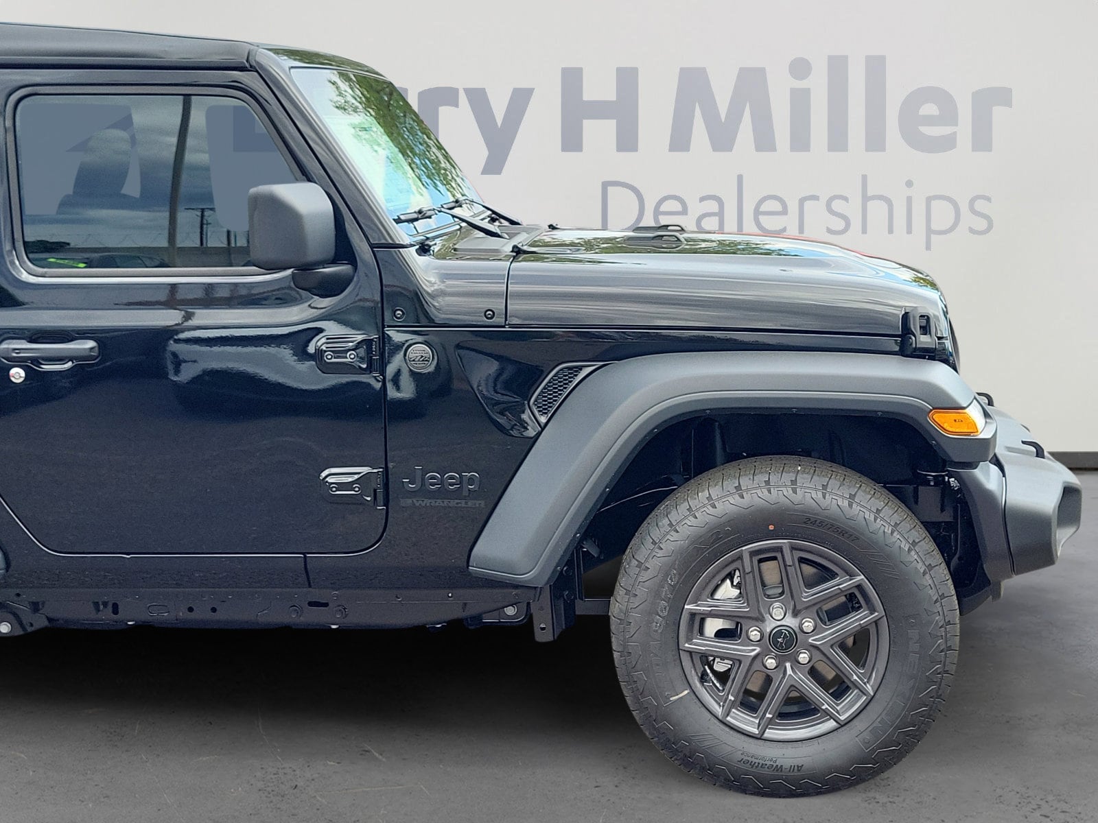 2025 Jeep Wrangler 2-Door Sport S - Photo 9