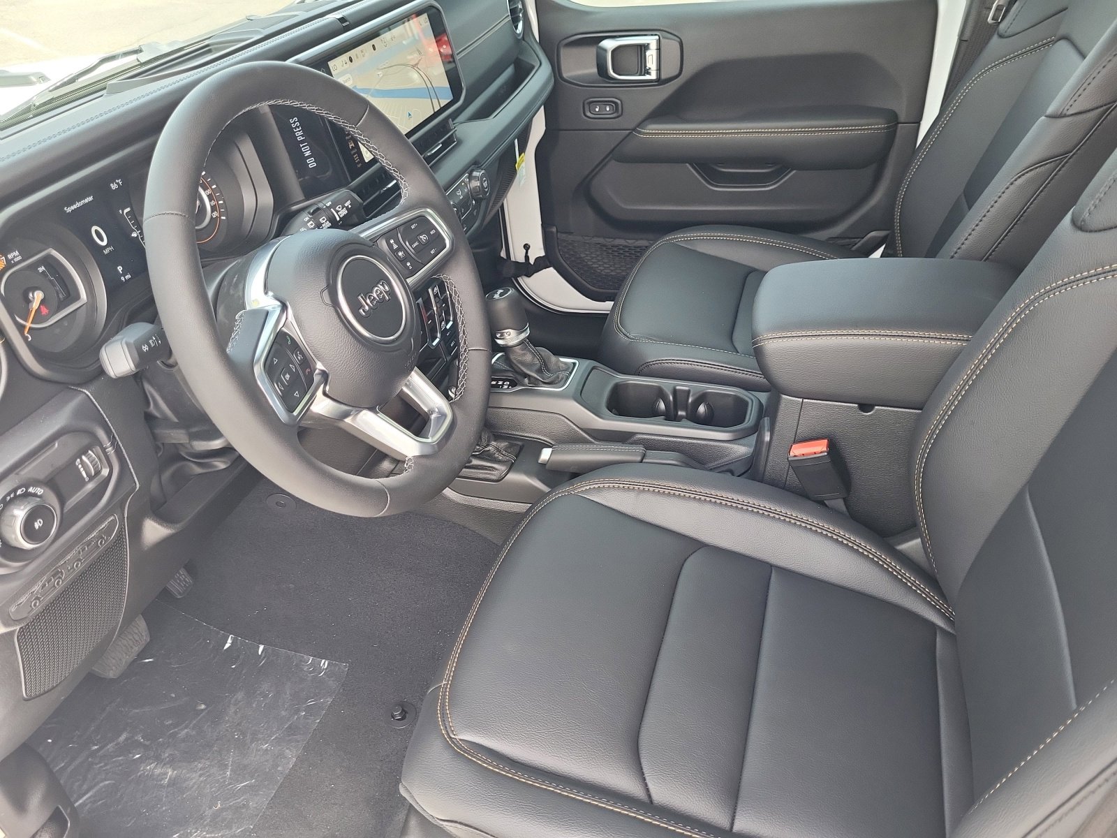 2025 Jeep Wrangler 4-Door Sahara - Photo 23