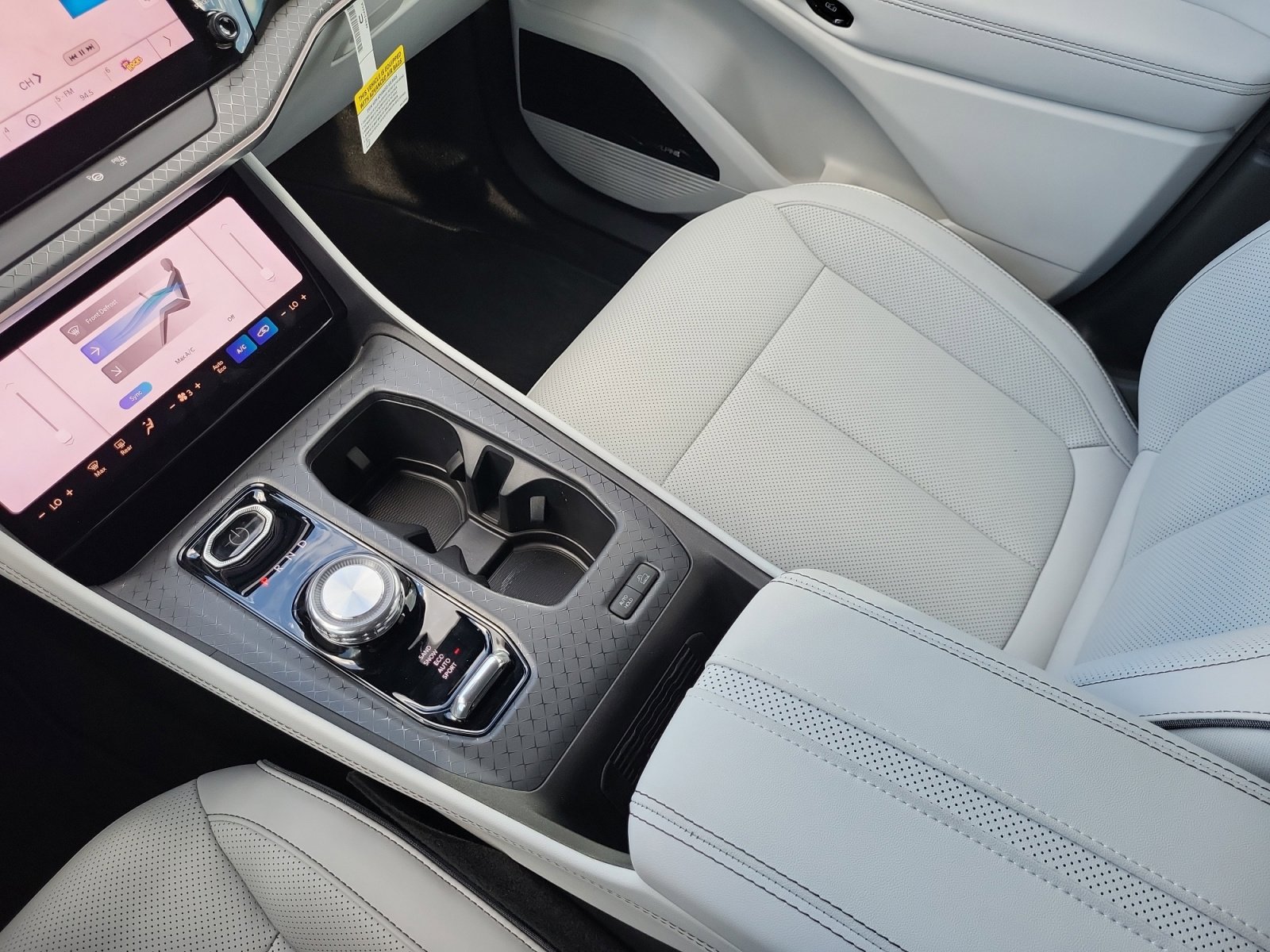 2025 Jeep Wagoneer S Limited - Photo 16
