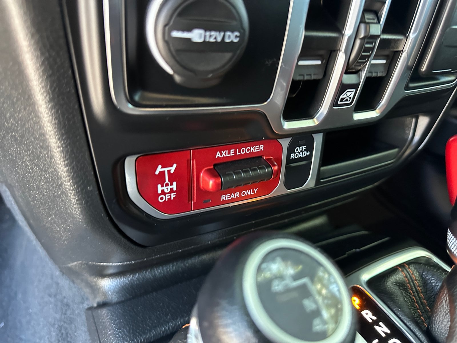 2023 Jeep Gladiator Mojave - Photo 38