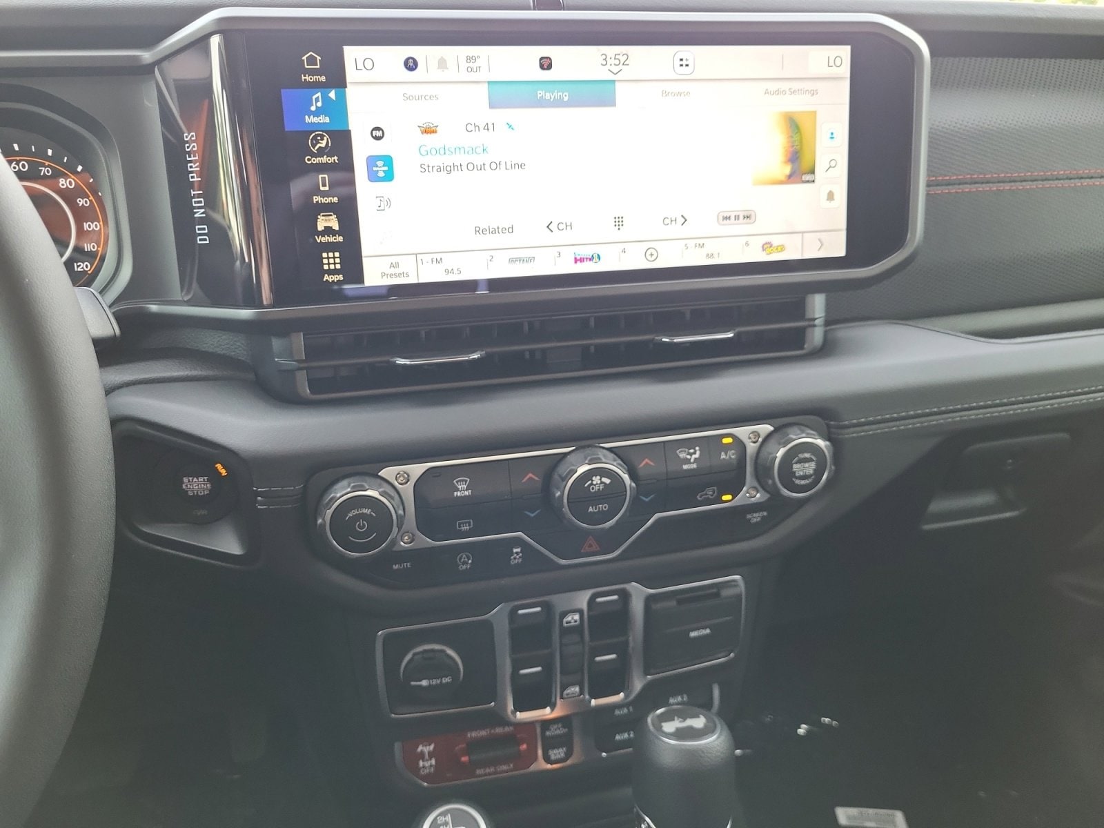 2025 Jeep Wrangler 4-Door Rubicon - Photo 13