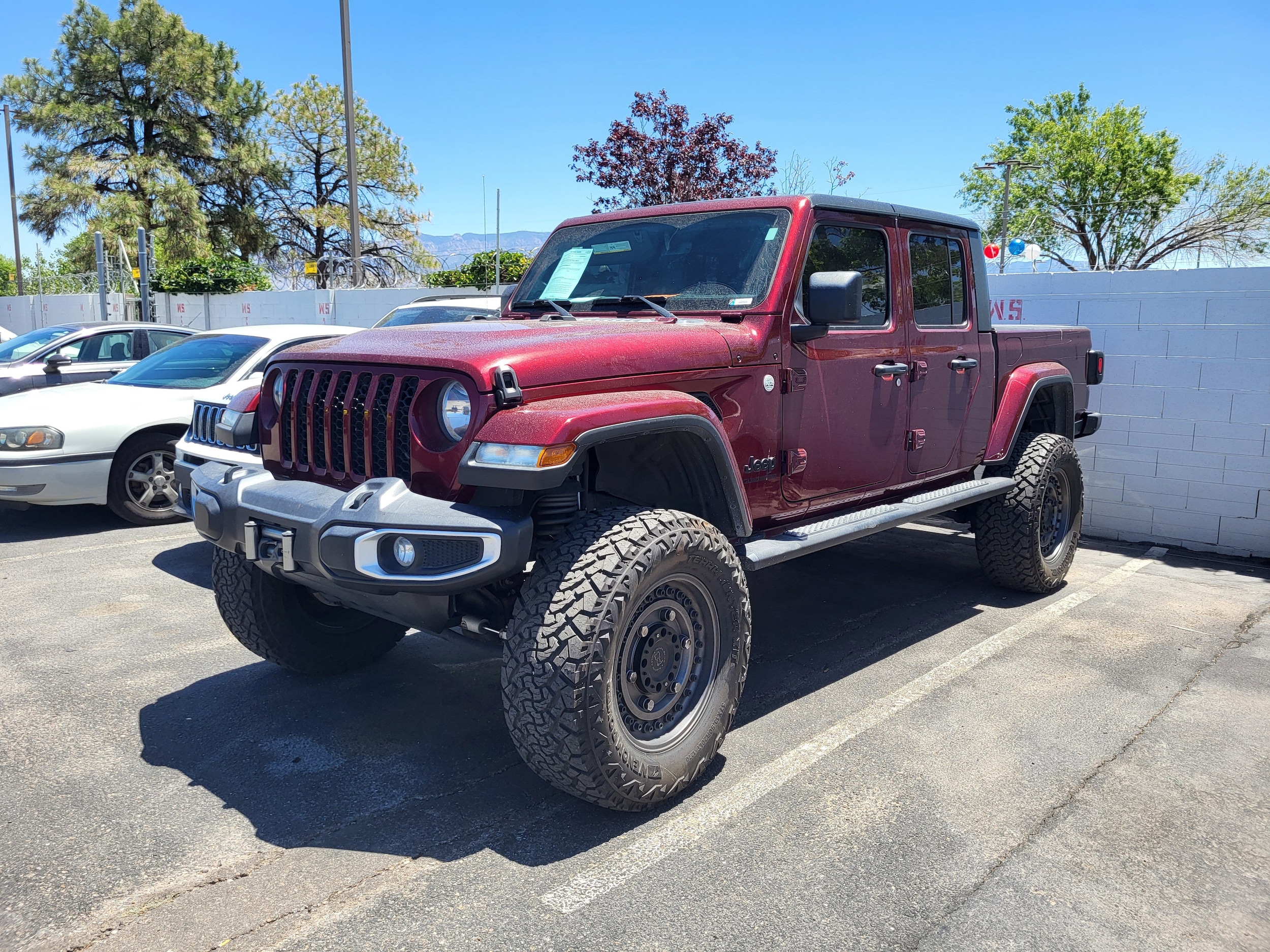 2021 Jeep Gladiator Sport S's photo
