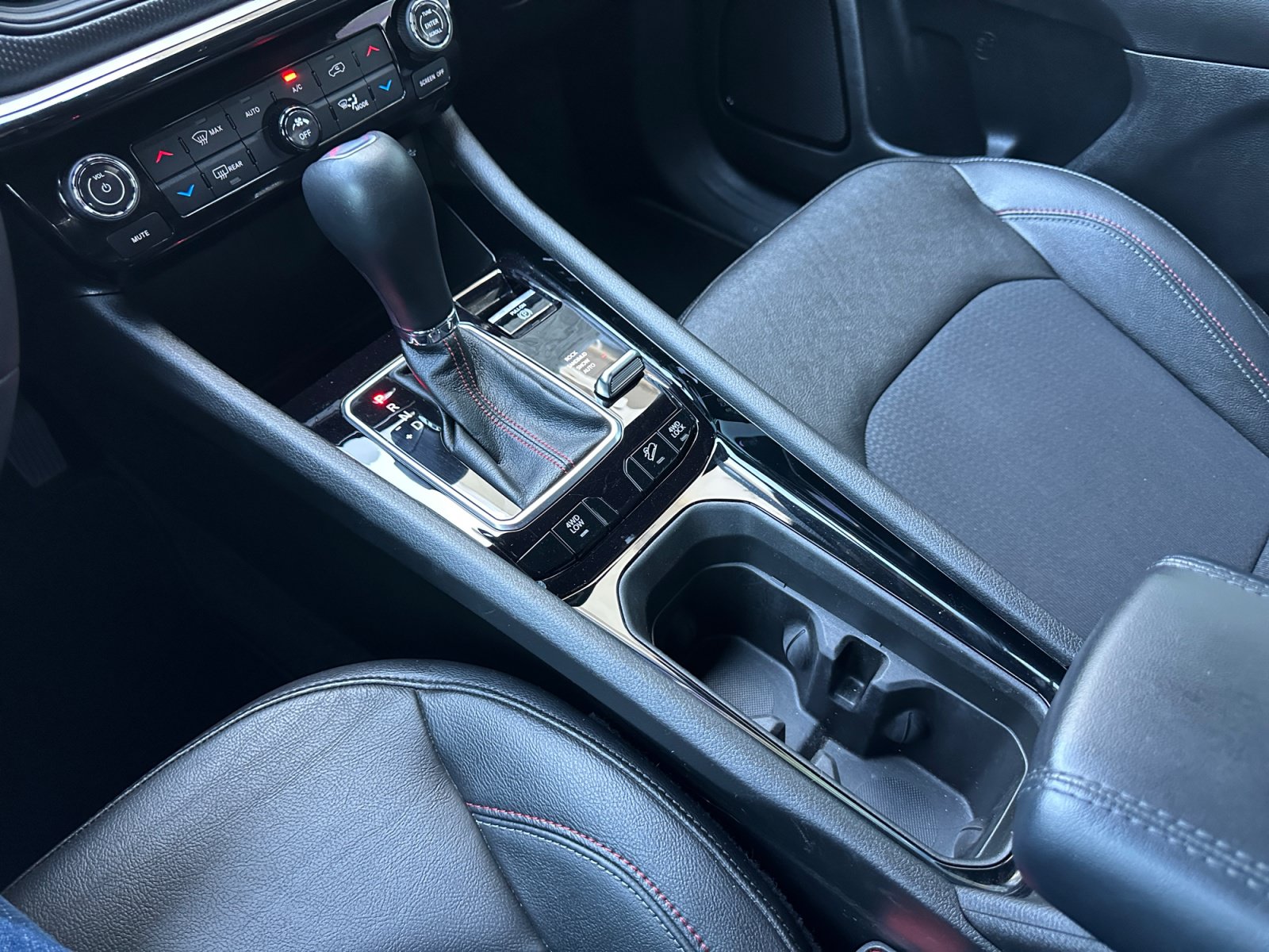 2025 Jeep Compass Trailhawk - Photo 26