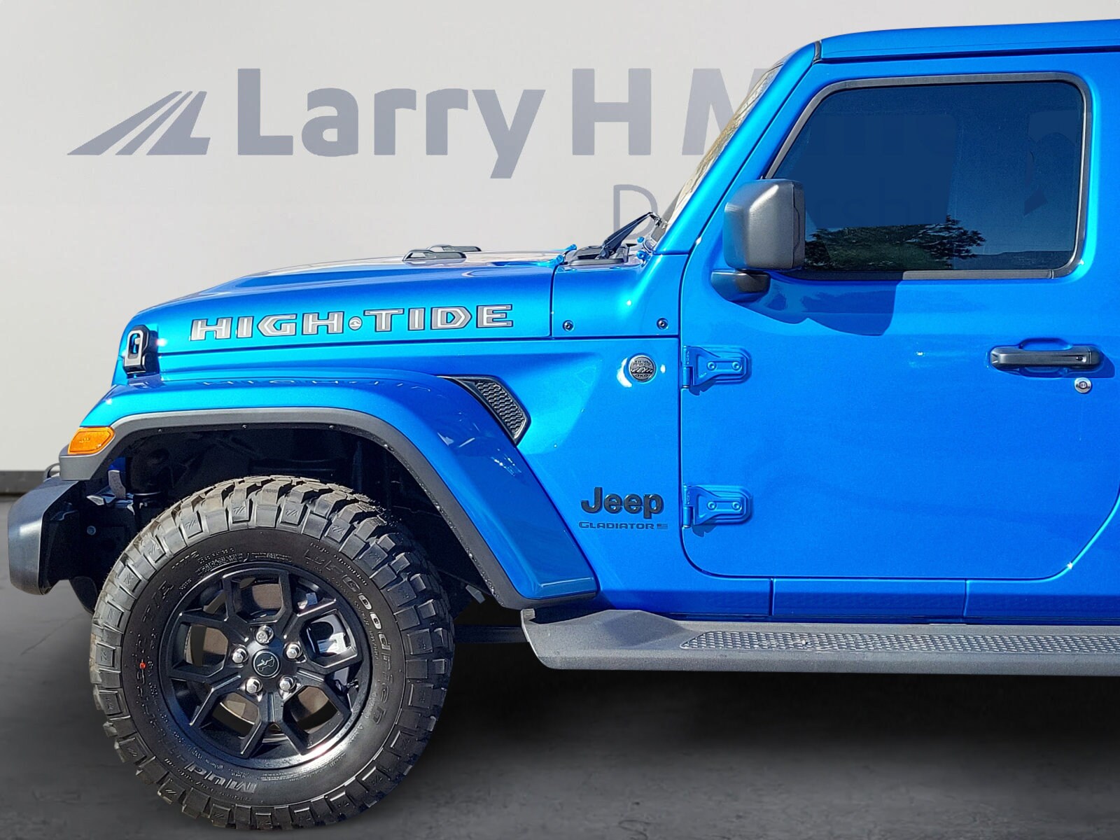 2025 Jeep Gladiator Sport photo 3