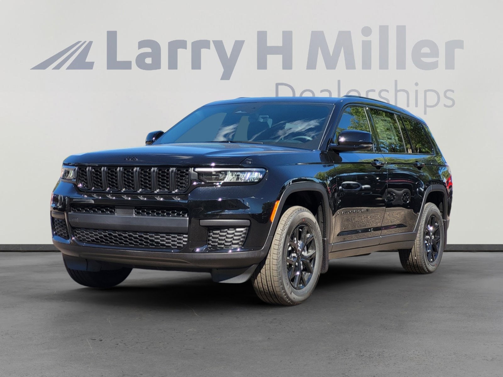 2025 Jeep Grand Cherokee L Altitude's photo