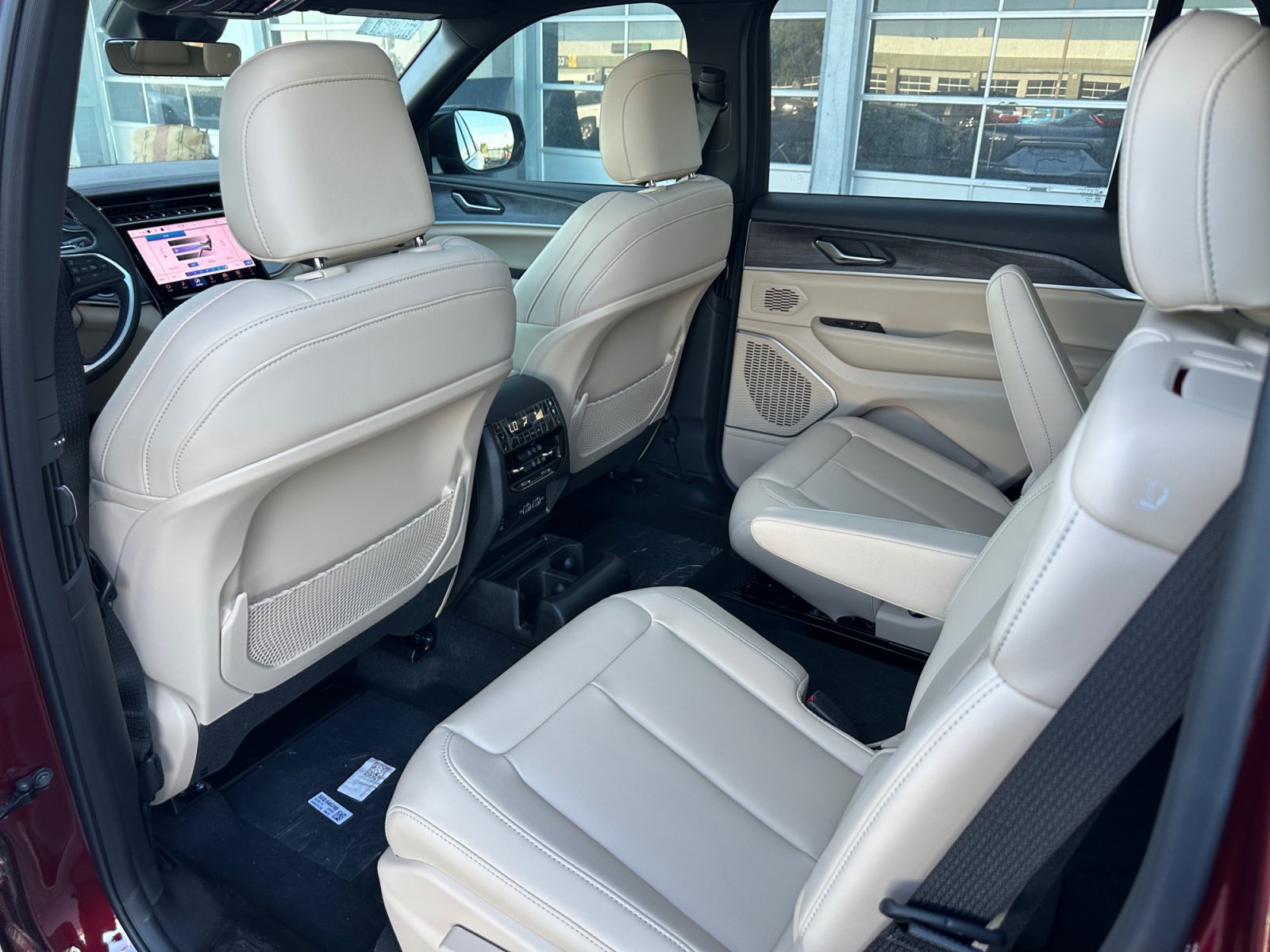 2025 Jeep Grand Cherokee L Limited - Photo 14