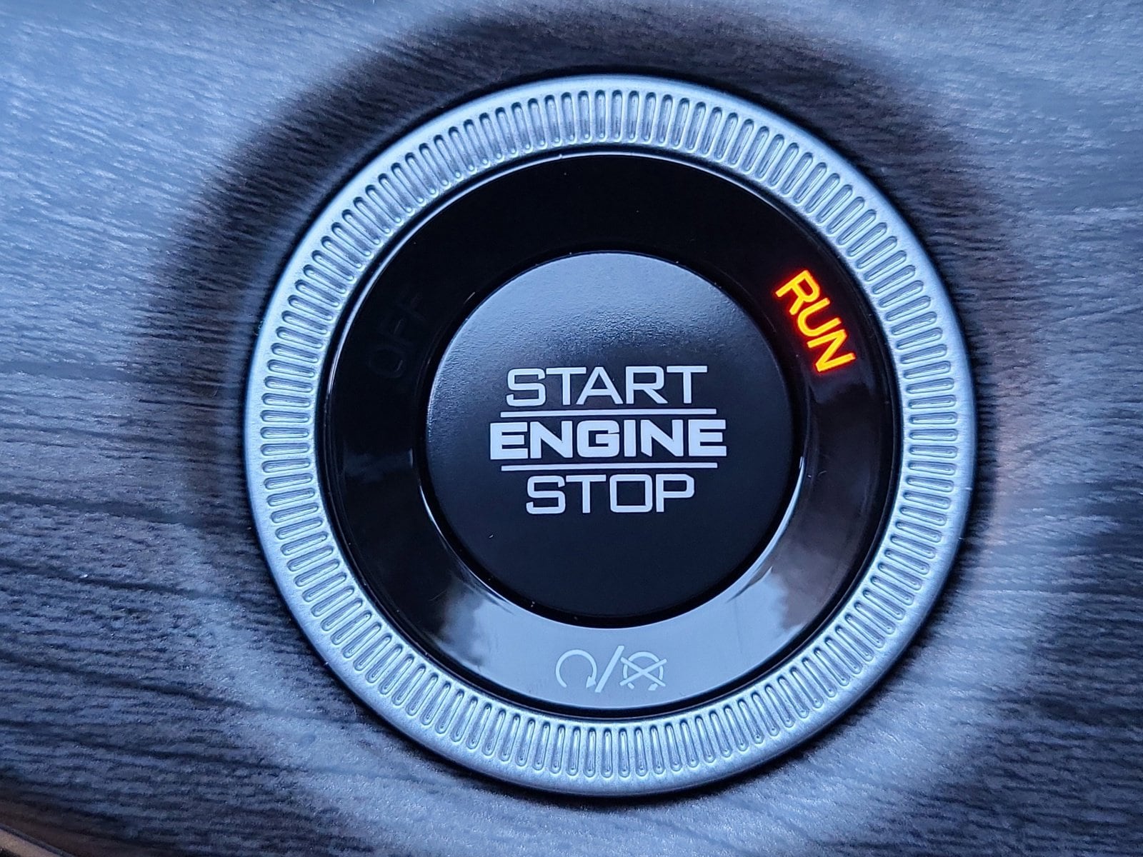 2025 Jeep Grand Cherokee Overland - Photo 19