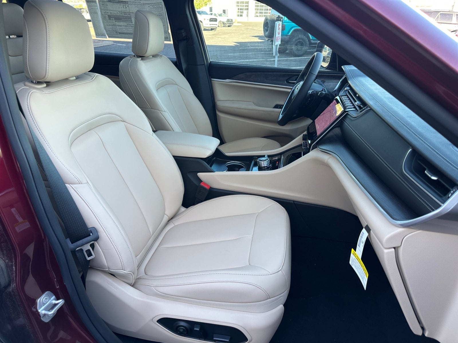 2025 Jeep Grand Cherokee L Limited - Photo 29