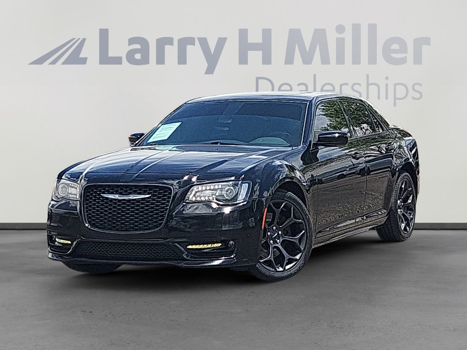 2020 Chrysler 300 S's photo